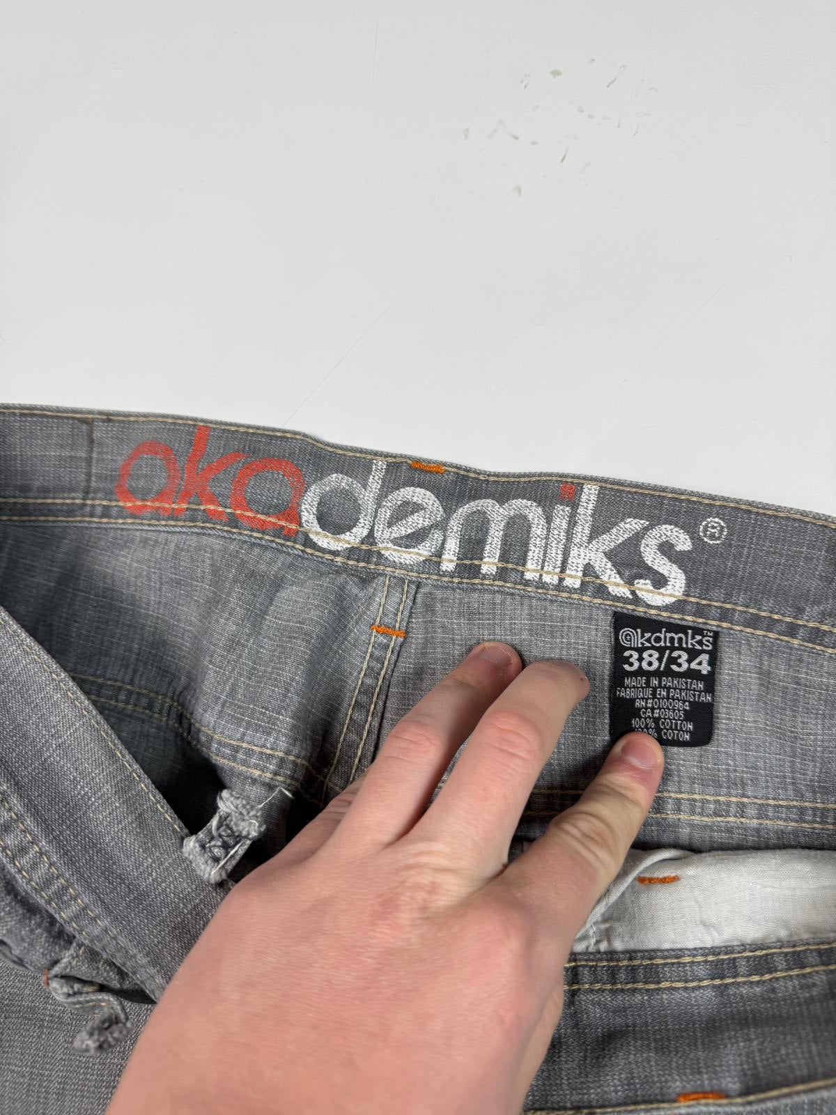 Vintage Akademiks baggy hip hop Jeans (W36)