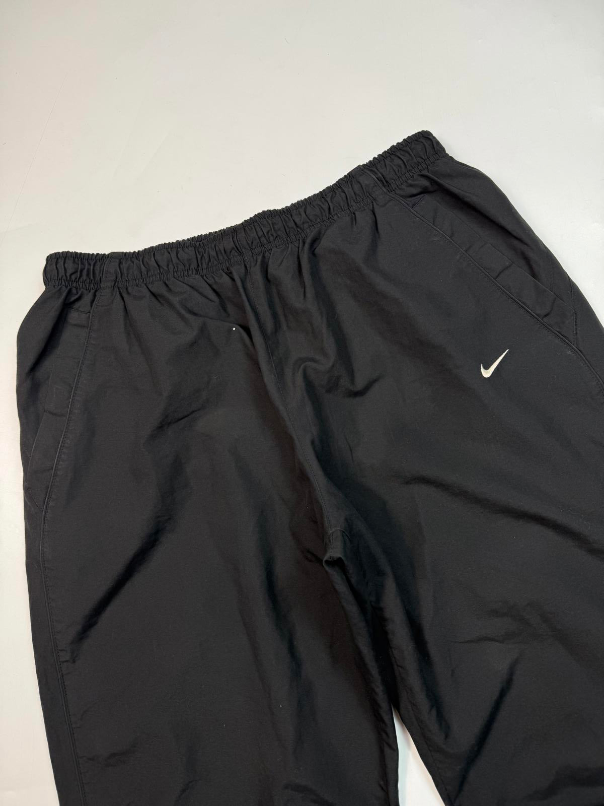 Vintage Nike baggy track pants (L)