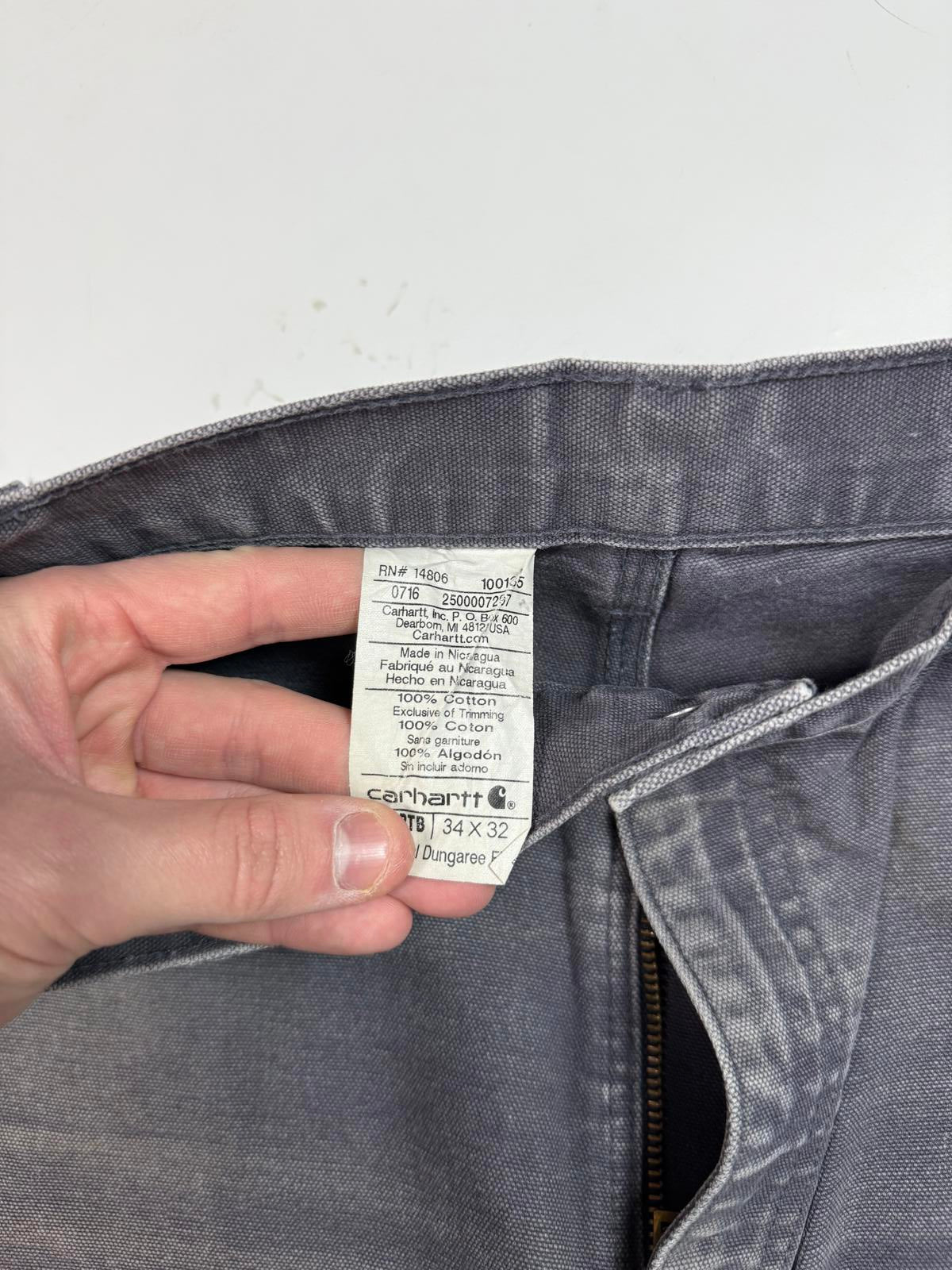 Carhartt baggy carpenter pants (W34)