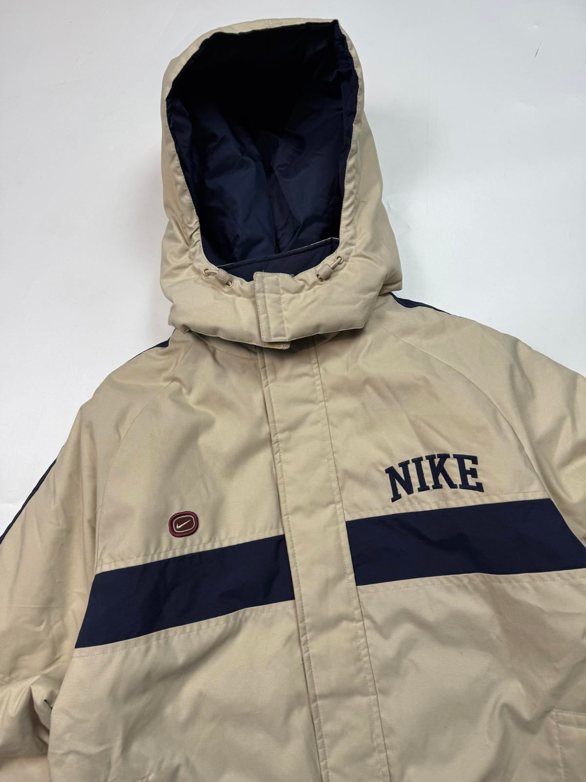 Vintage Nike padded hooded jacket (S)