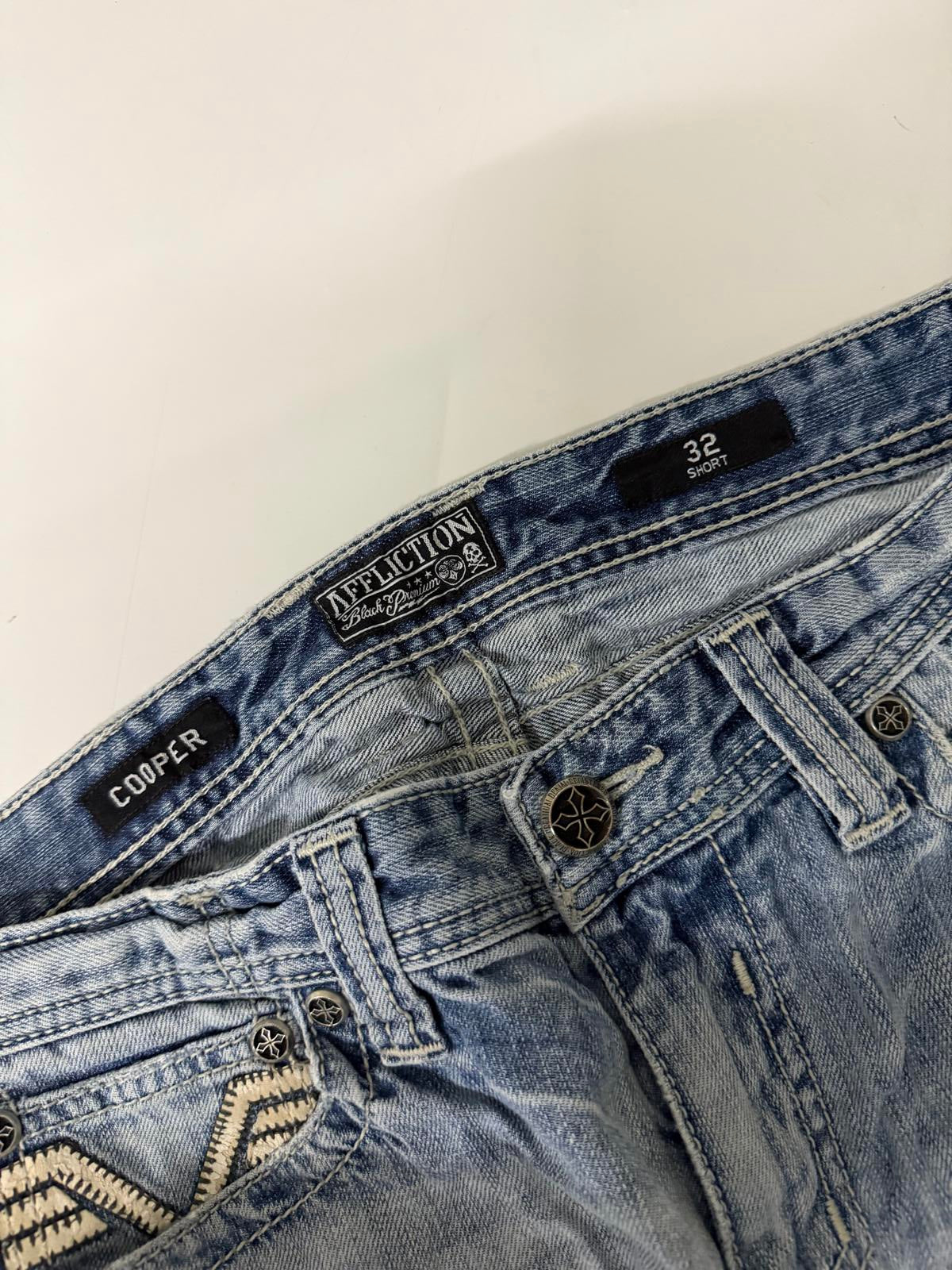 Vintage Y2K Affliction hip hop jeans (W32)