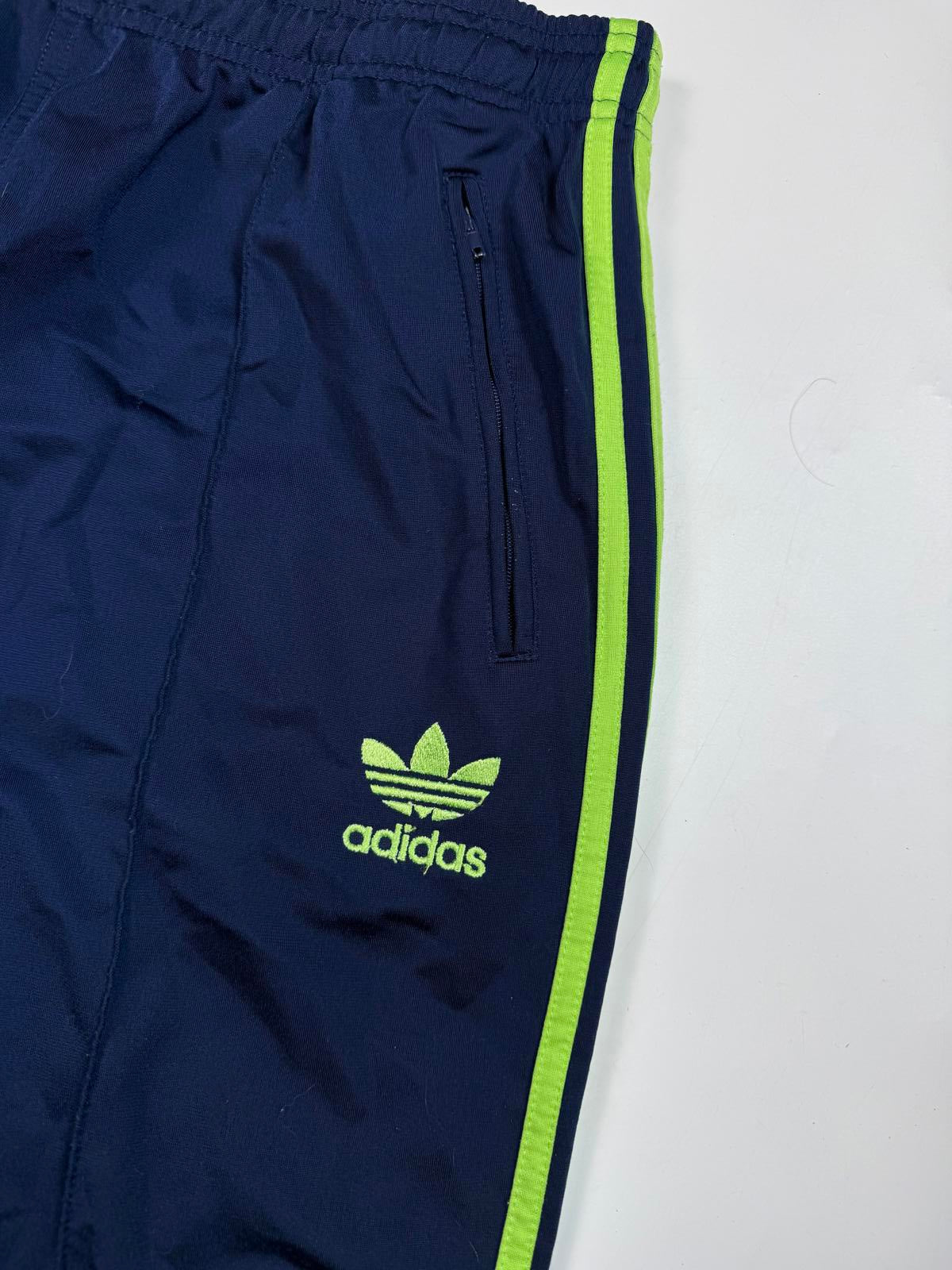 Vintage 90s adidas originals baggy track pants (S)