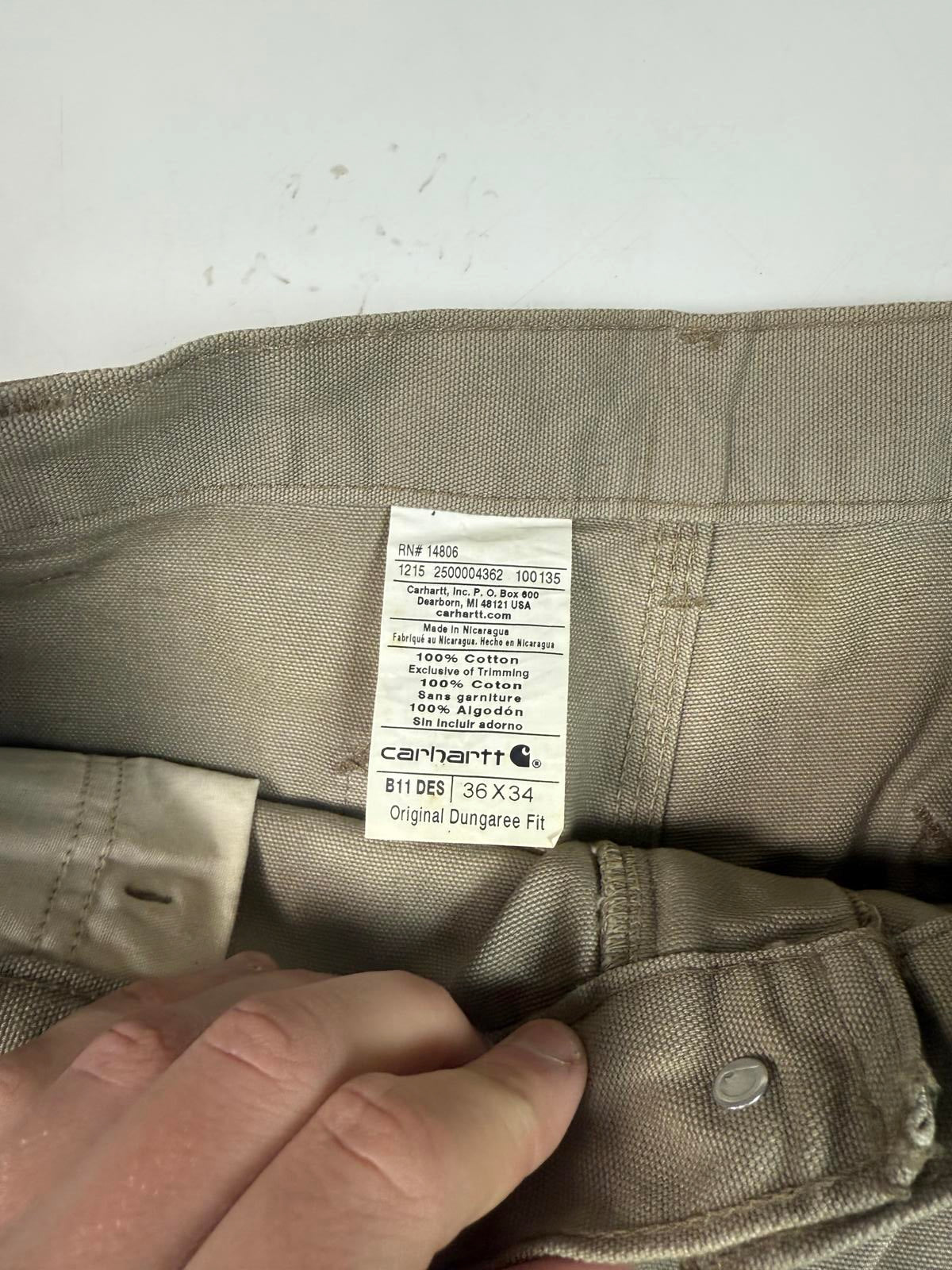 Carhartt baggy carpenter pants (W36)