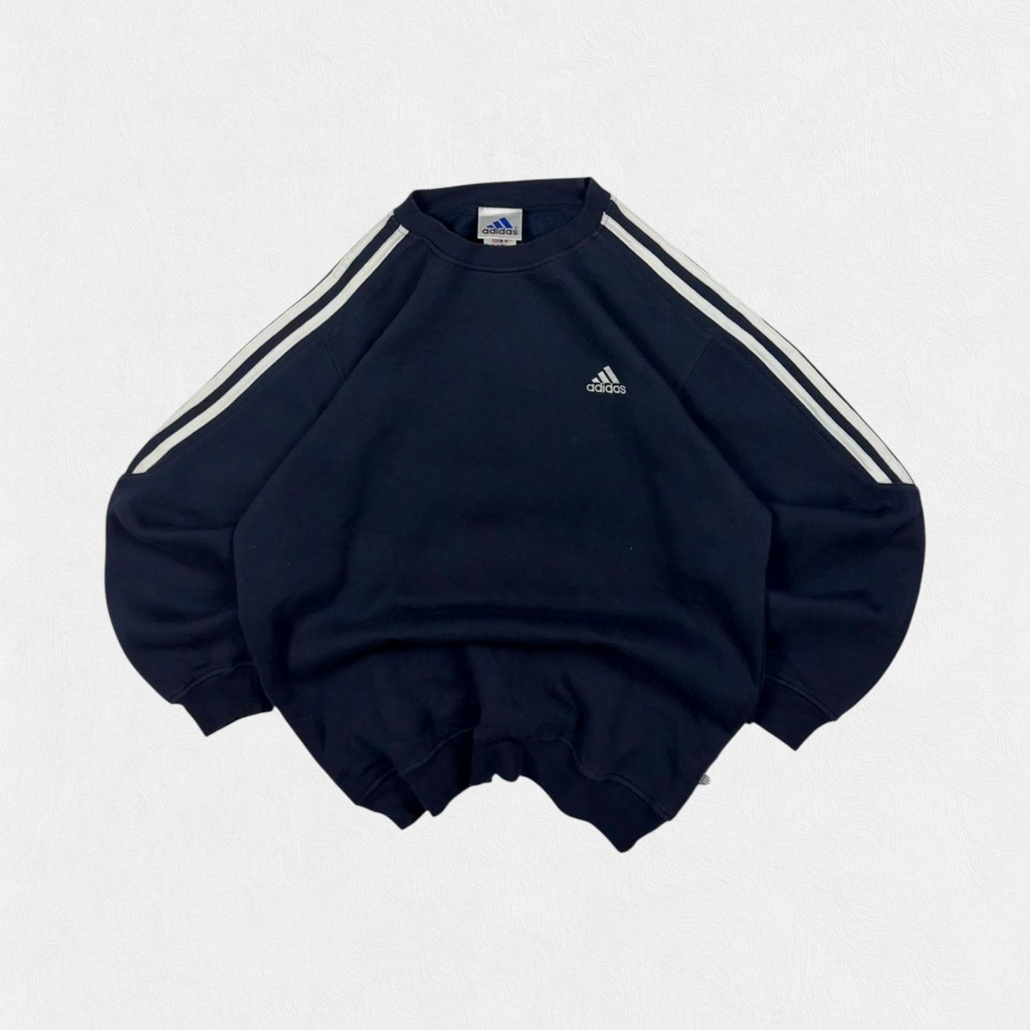 Vintage Adidas small logo sweatshirt (M)
