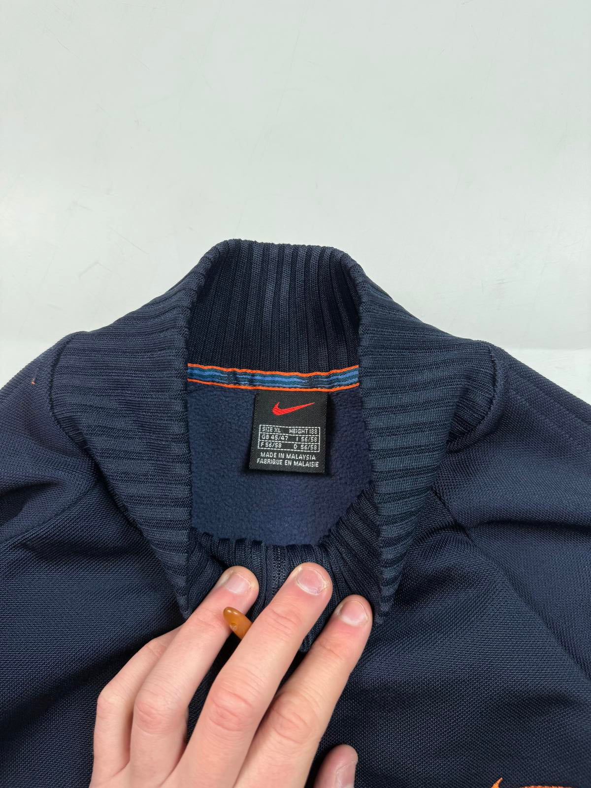 Vintage 90s Nike mini swoosh track top (XL)