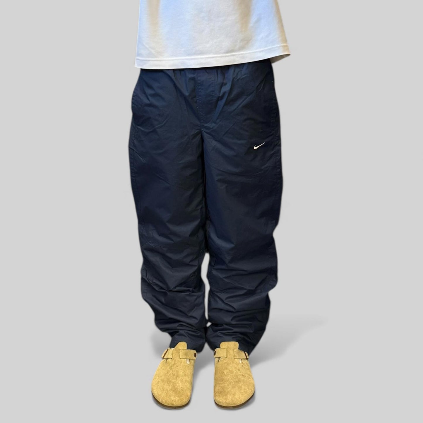 Vintage Nike baggy track pants (M)