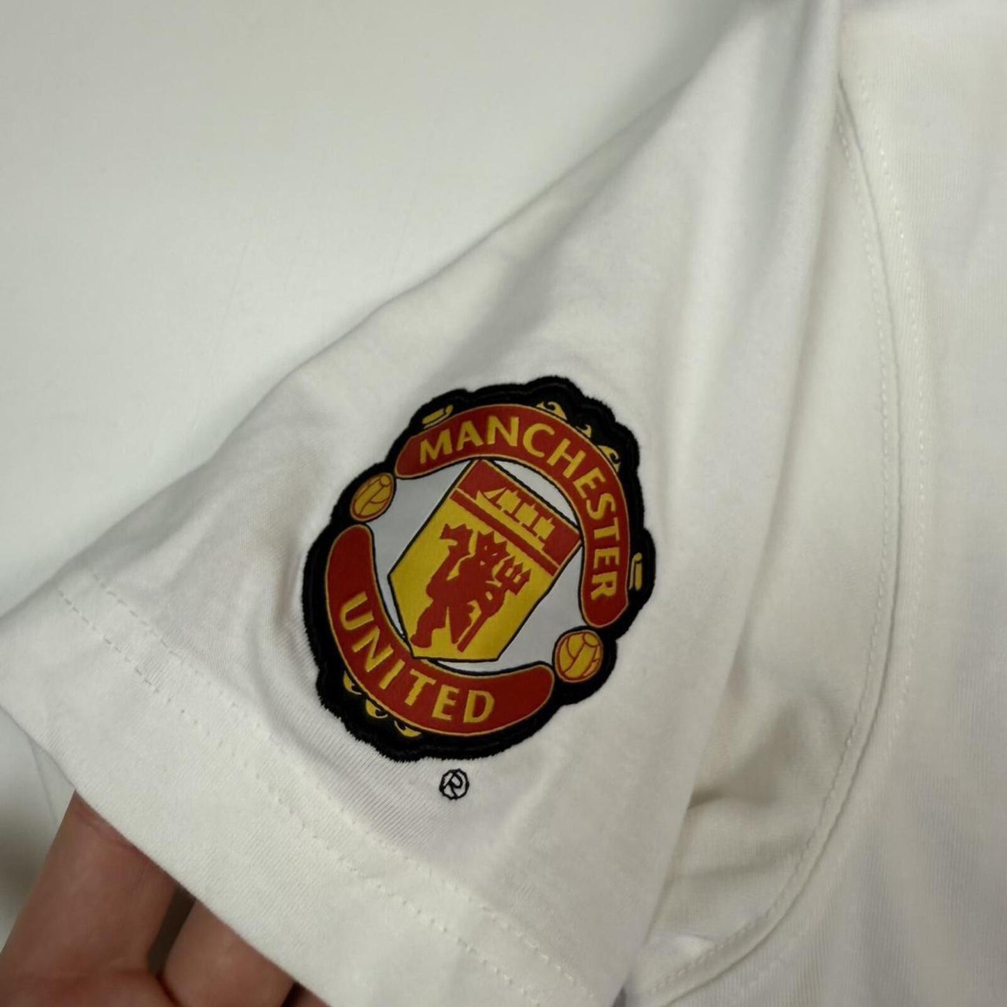Vintage Nike Manchester United football graphic tee (M)