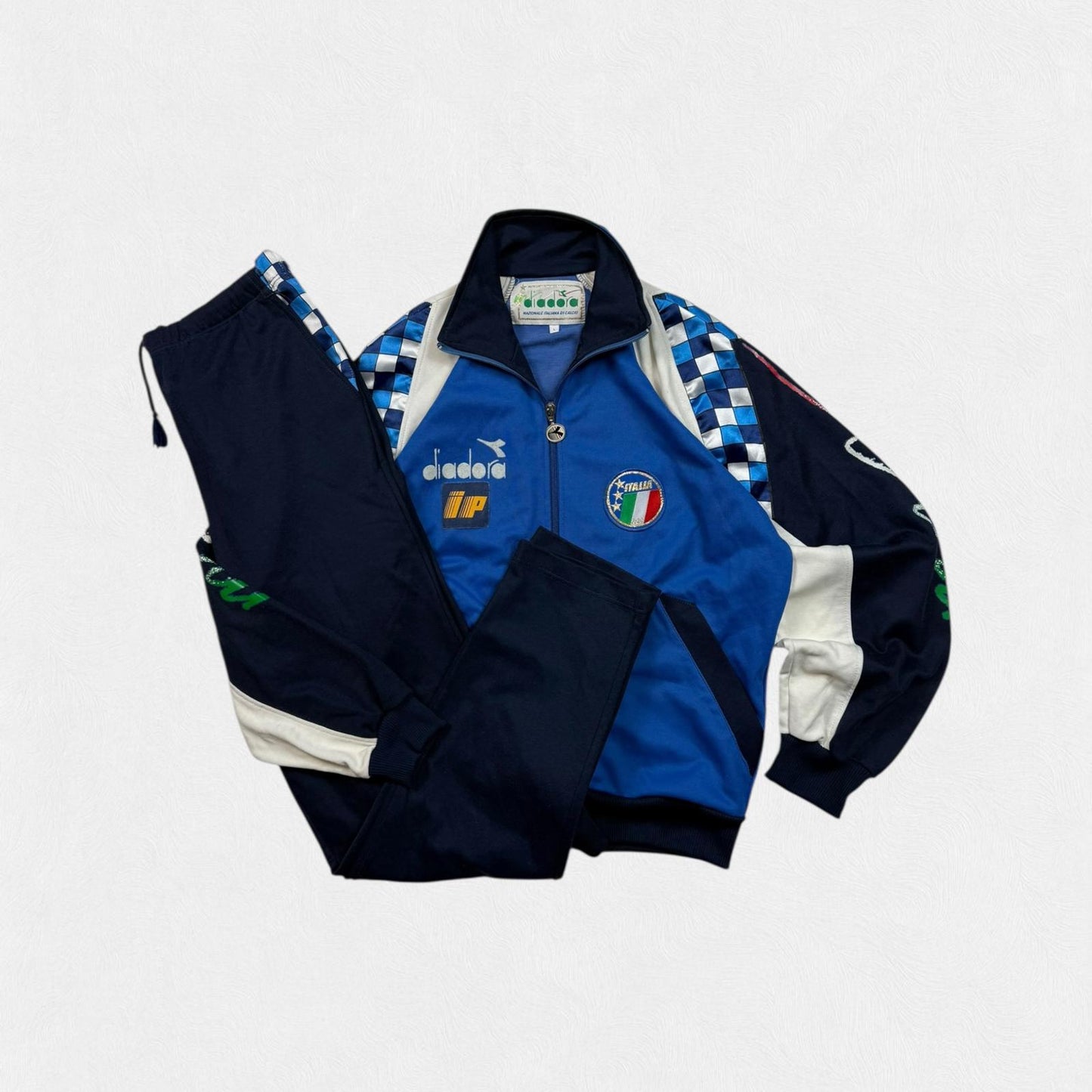 Vintage Italy 1990-92 Diadora tracksuit (L)