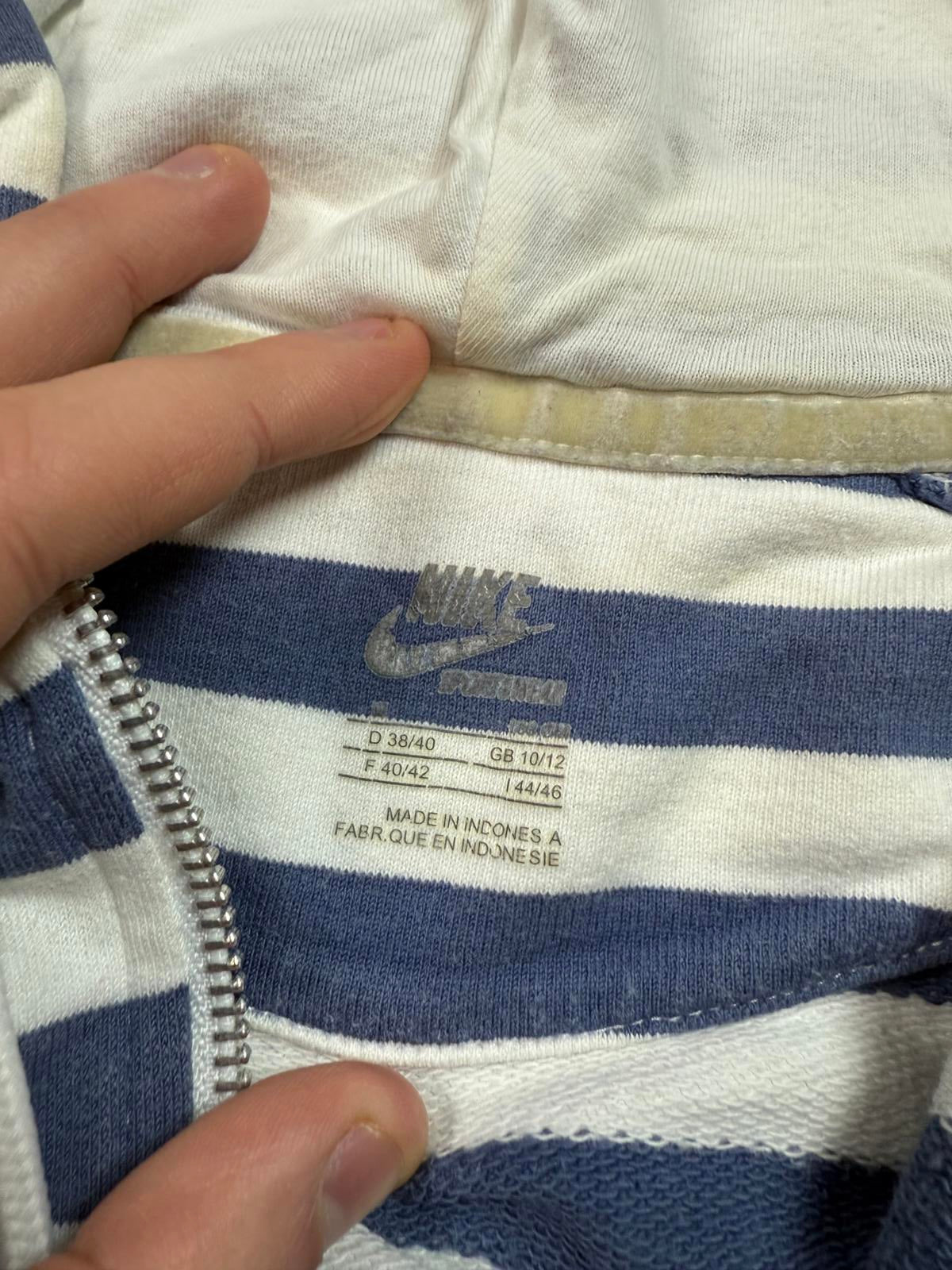 Vintage Nike striped zip up hoodie (WM)