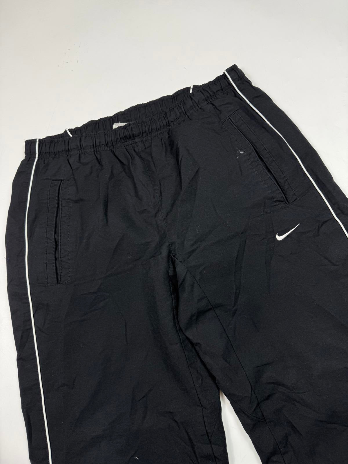 Vintage Nike baggy track pants (S)