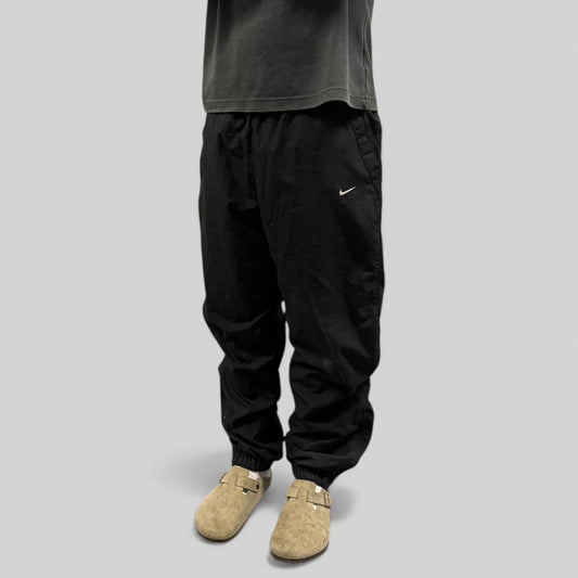 Vintage Nike baggy track pants (L)