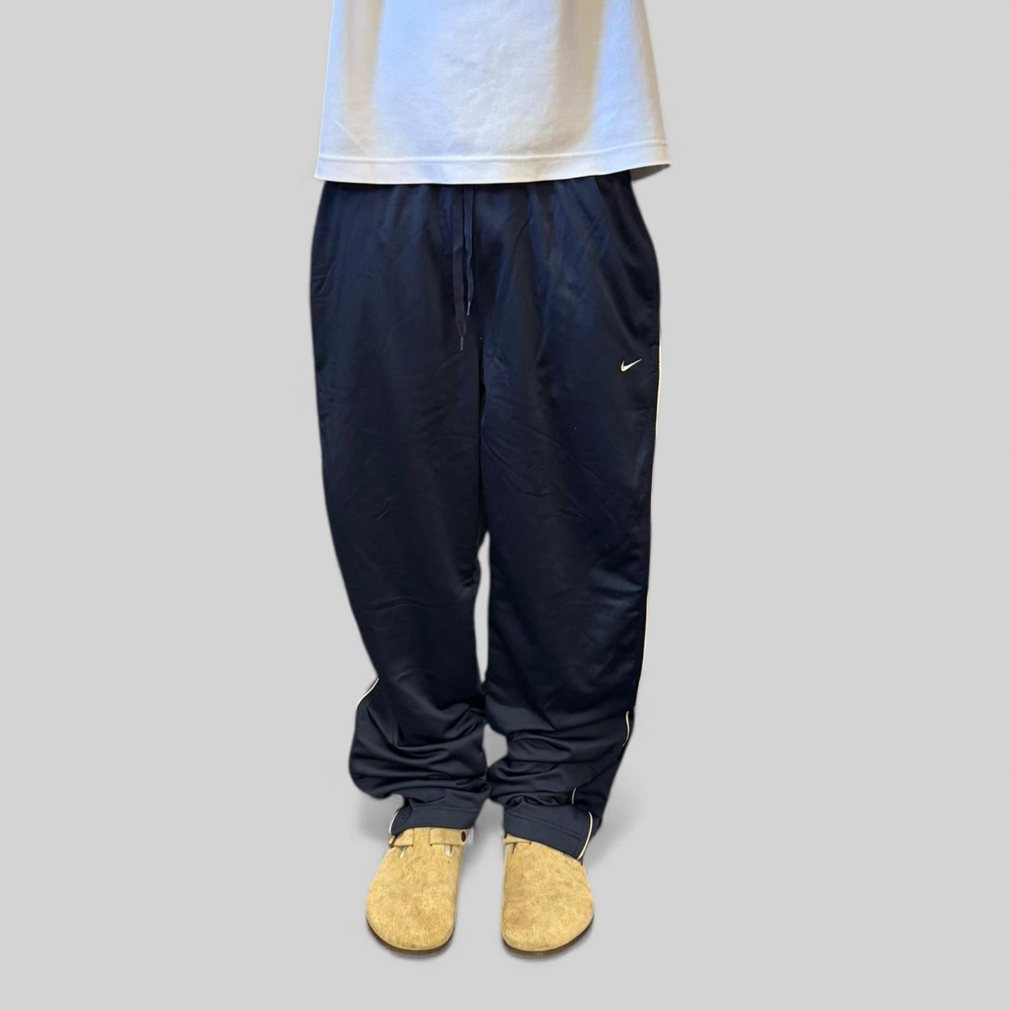 Vintage Nike baggy track pants (XL)