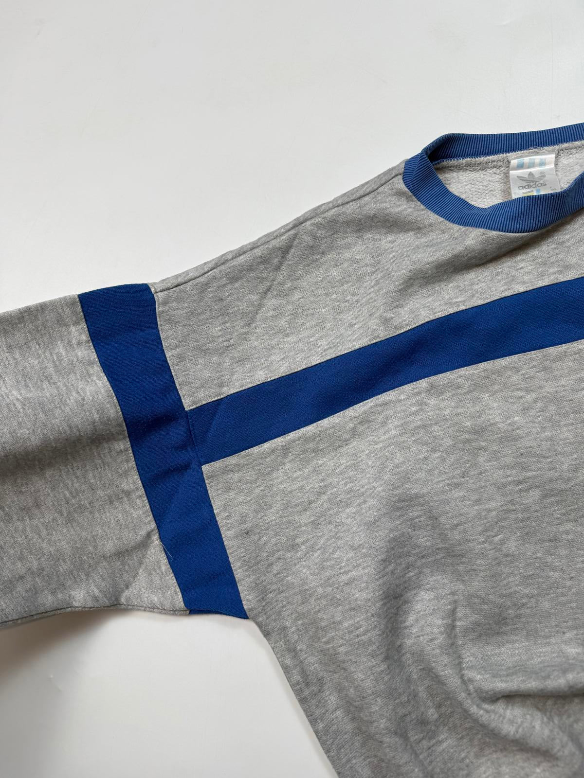 Vintage 90s adidas originals sweatshirt (S)