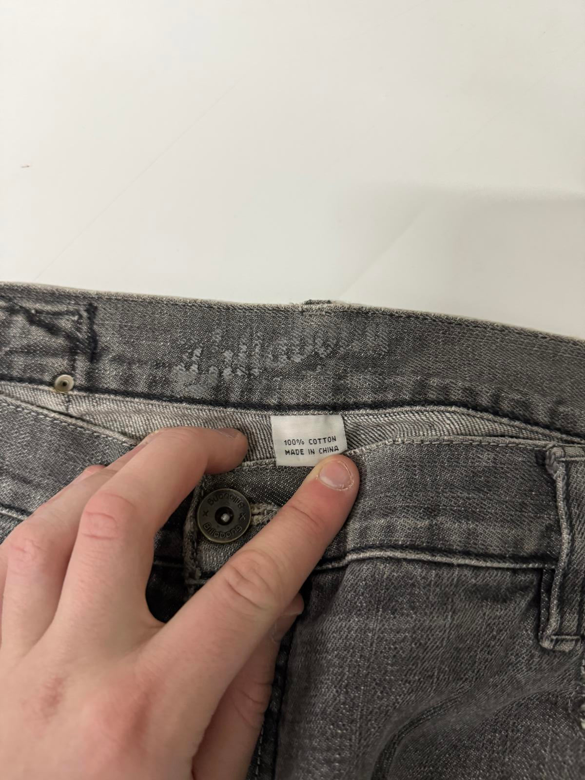 Vintage Y2K Billabong baggy jeans (W38)