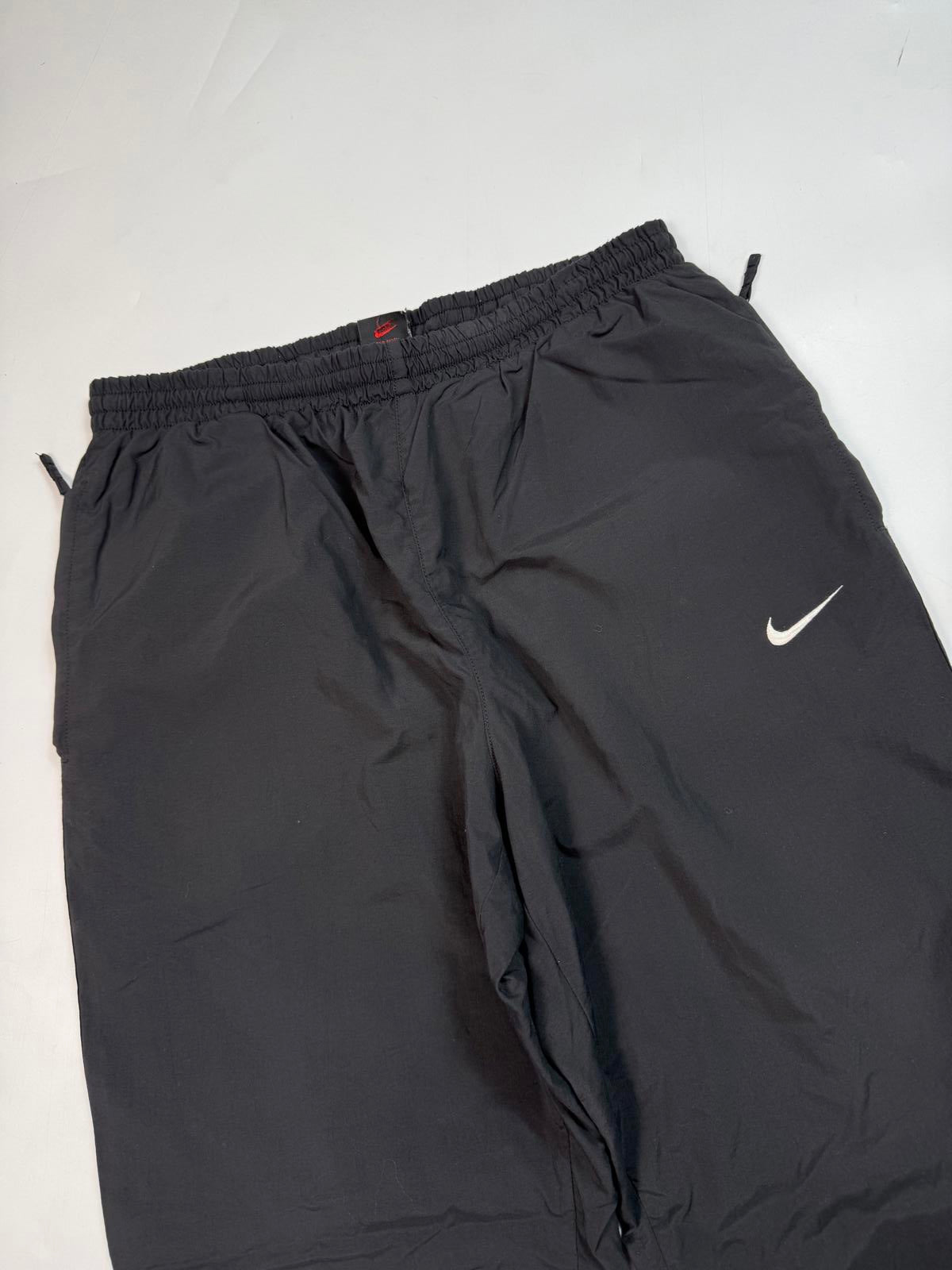 Vintage 90s Nike baggy track pants (M)