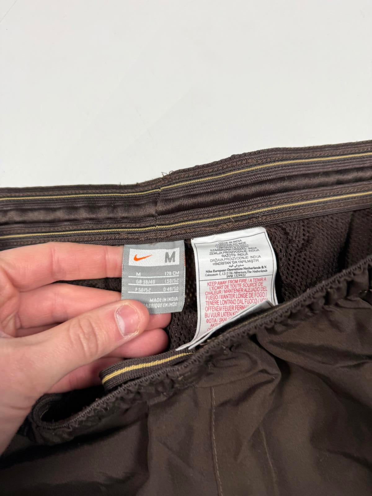 Vintage Barcelona 2008/09 Nike baggy track pants (M)