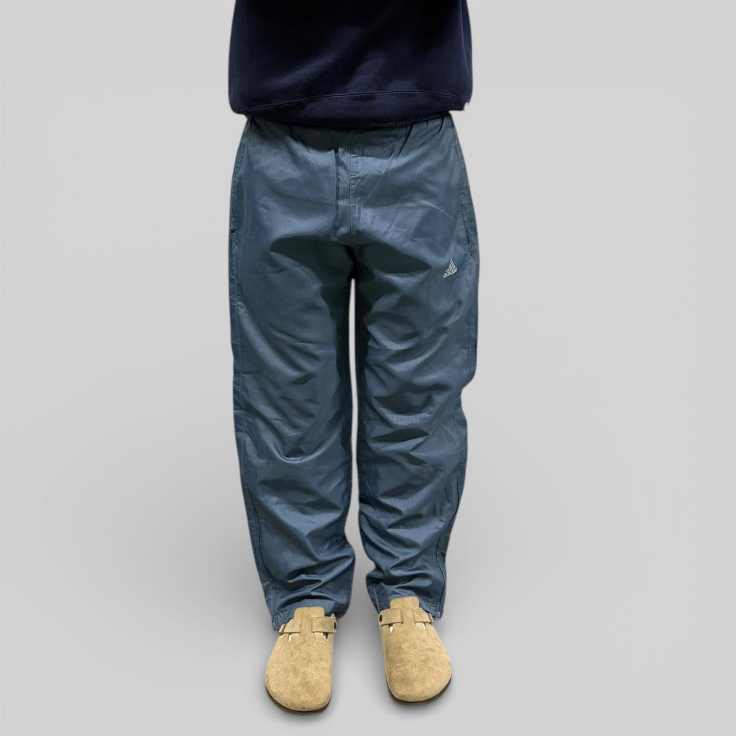 Vintage 90s Adidas baggy track pants (S)