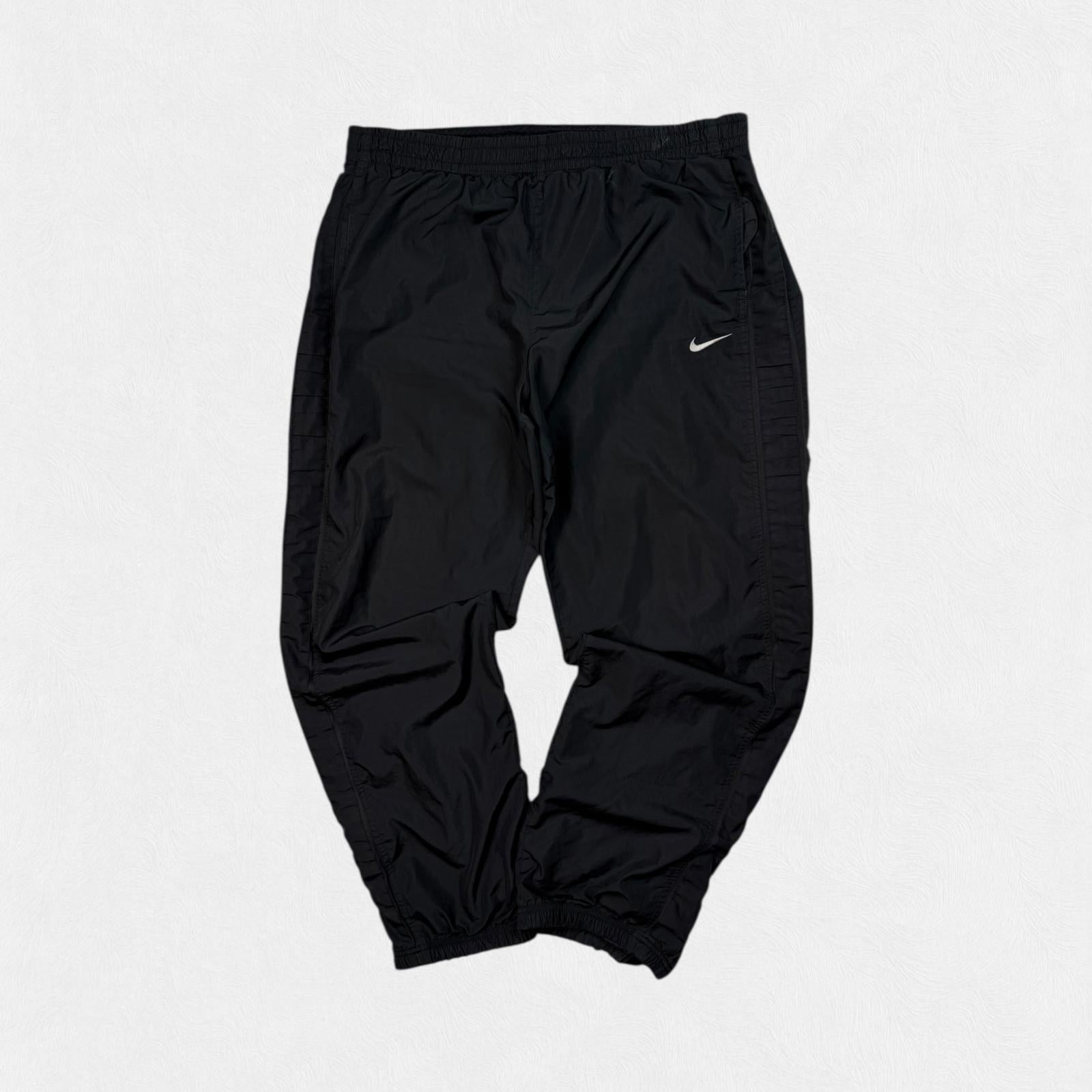 Vintage Nike baggy track pants (XL)