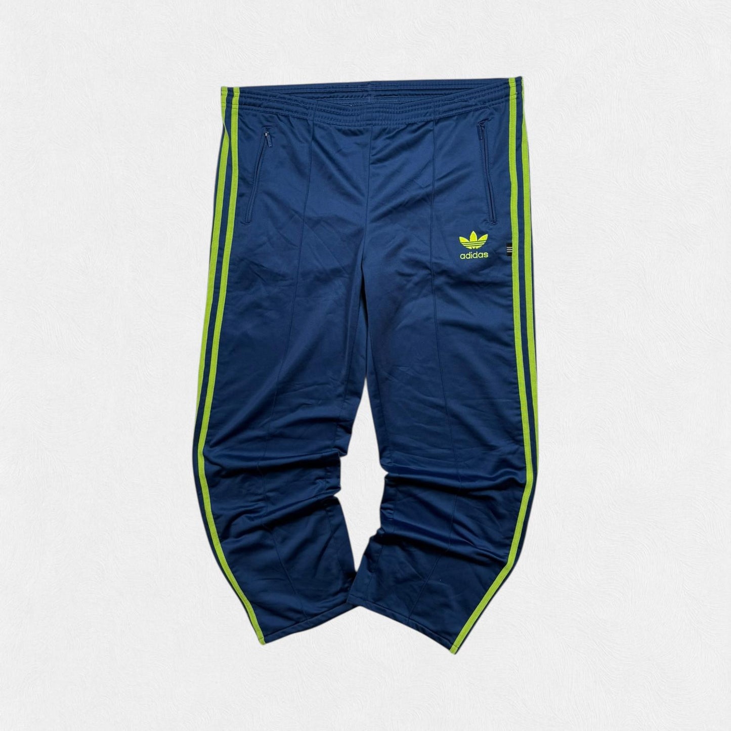 Vintage 90s Adidas originals tracksuit (M)