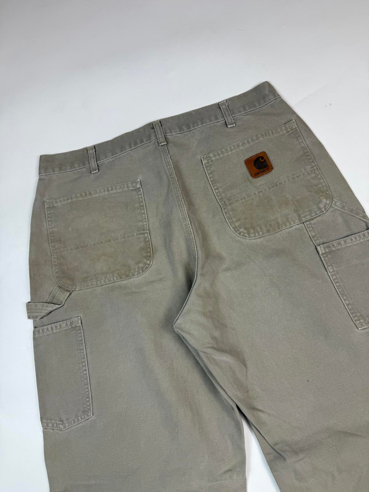 Carhartt baggy carpenter pants (W36)