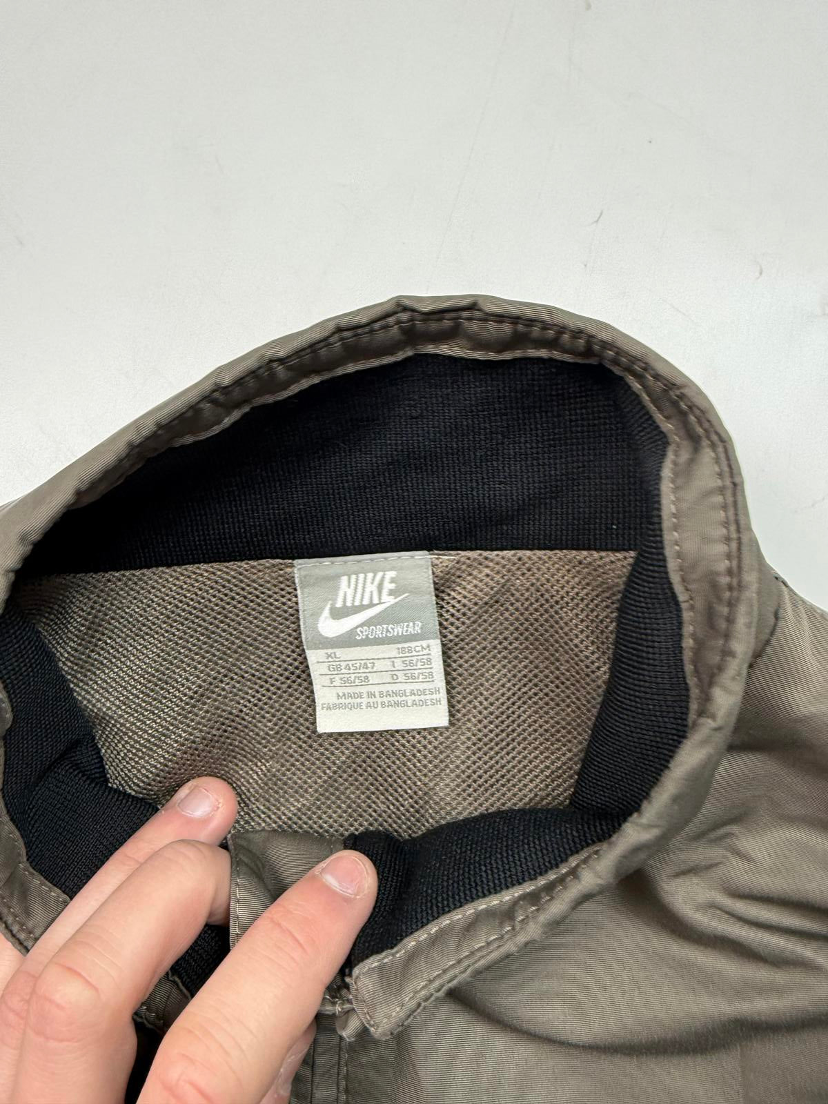 Vintage Nike small logo bomber jacket (XL)