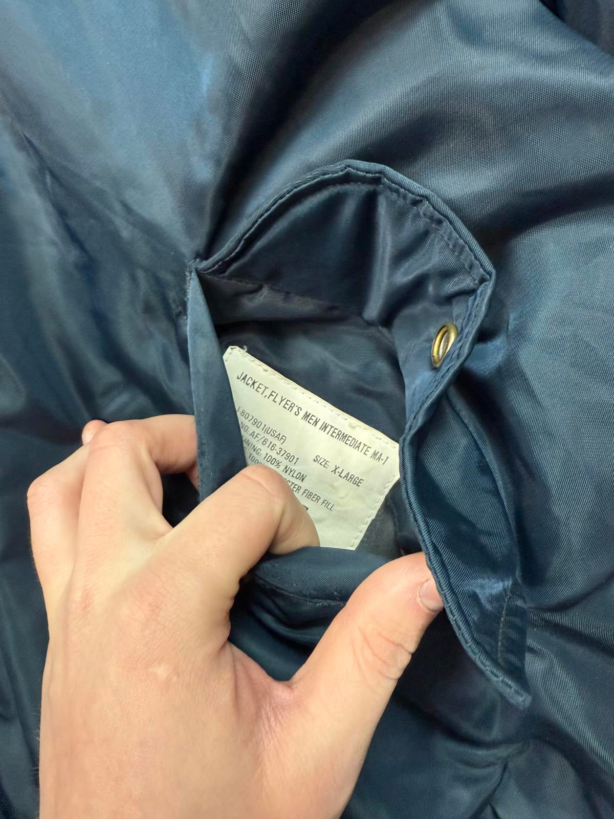 Vintage MA-1 Military bomber jacket (XL)