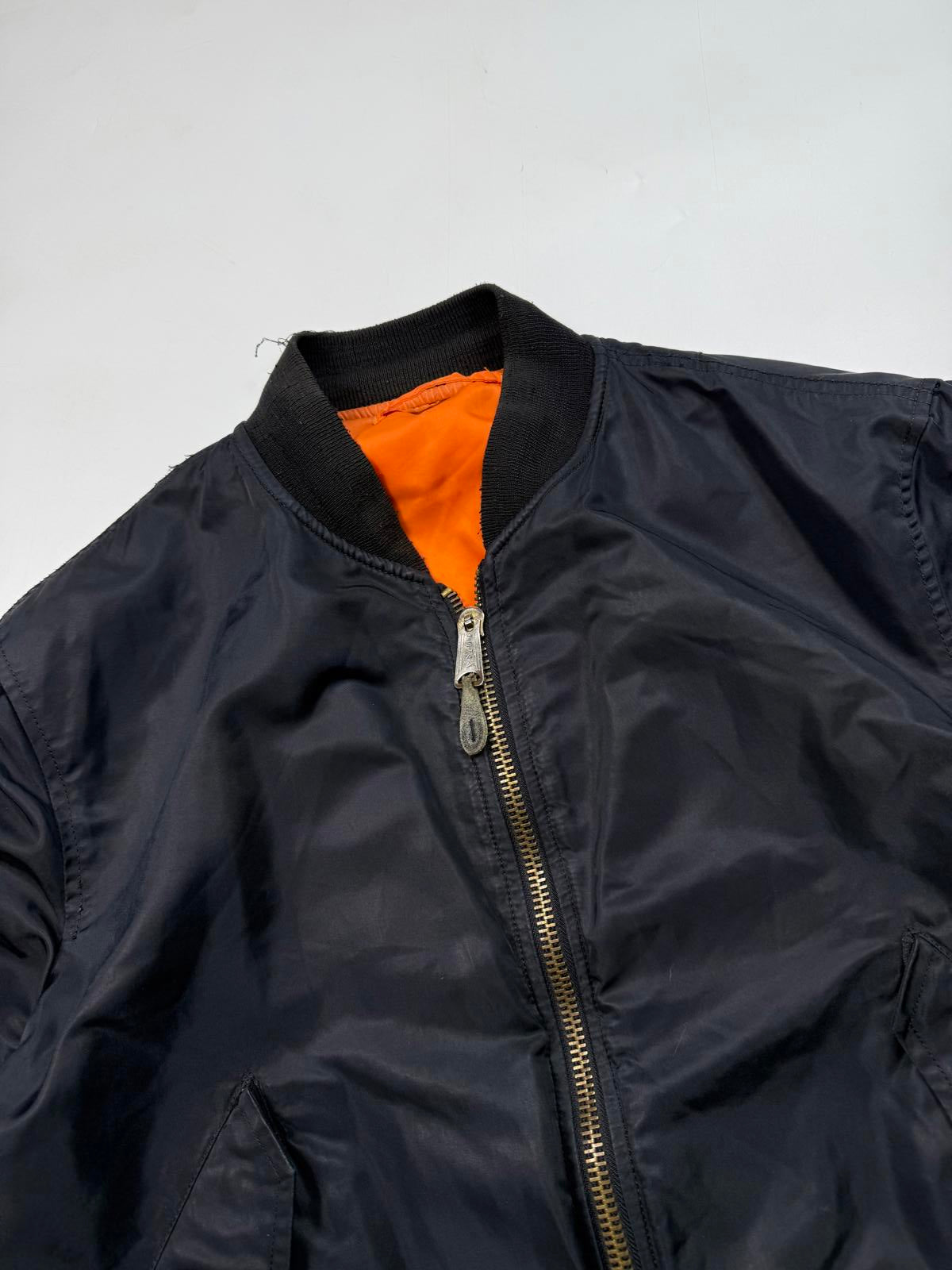 Vintage Alpha Industries MA-1 Military bomber jacket (L)