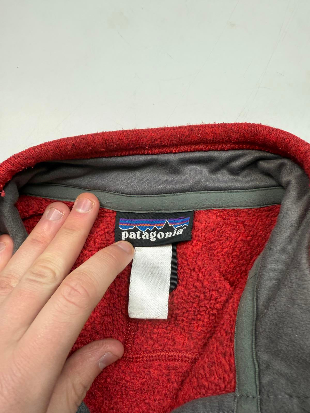 Patagonia quarter zip fleece (S)