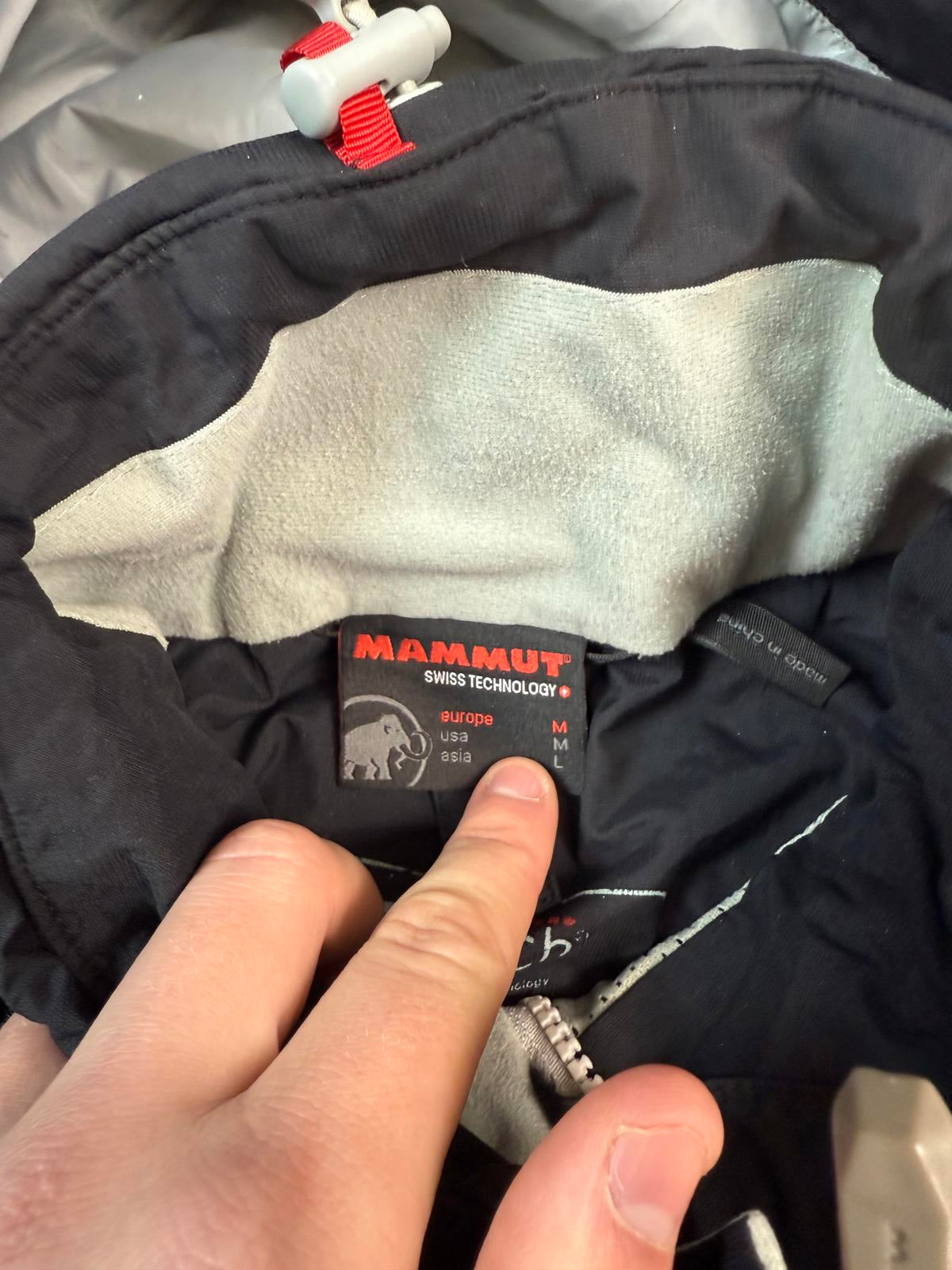 Mammut rain jacket (M)