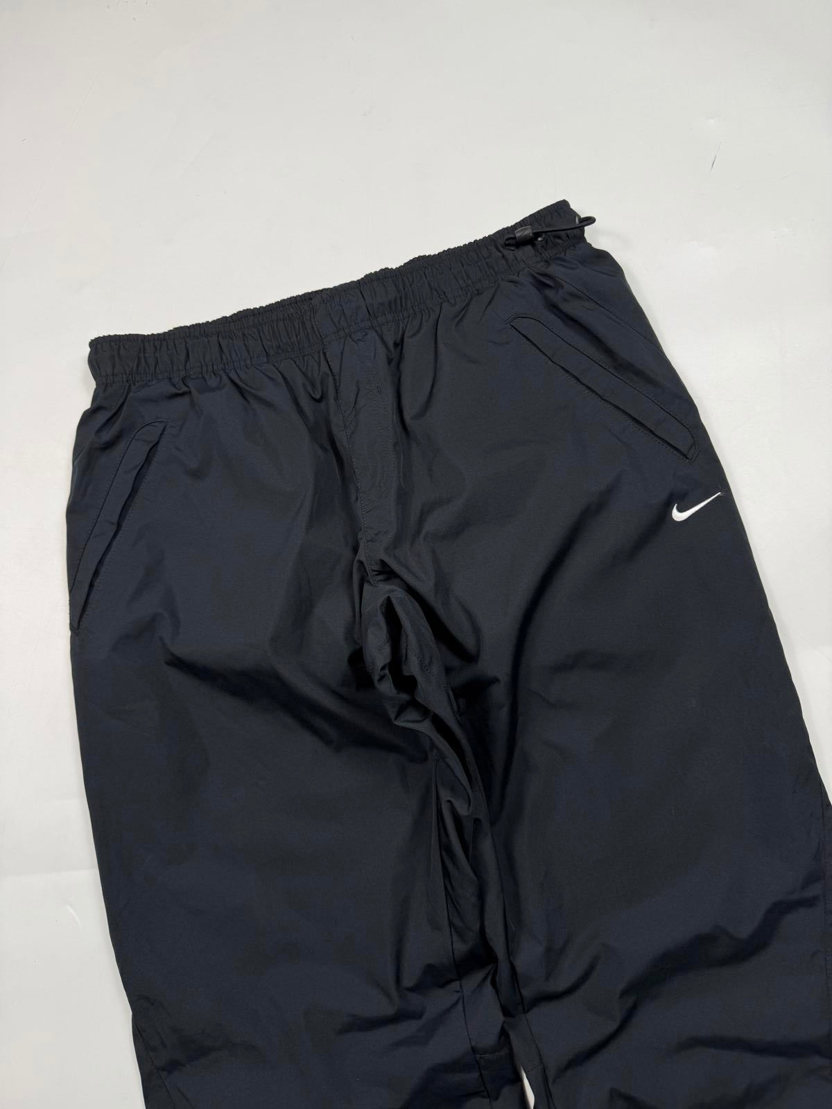 Vintage Nike mini swoosh baggy track pants (M)