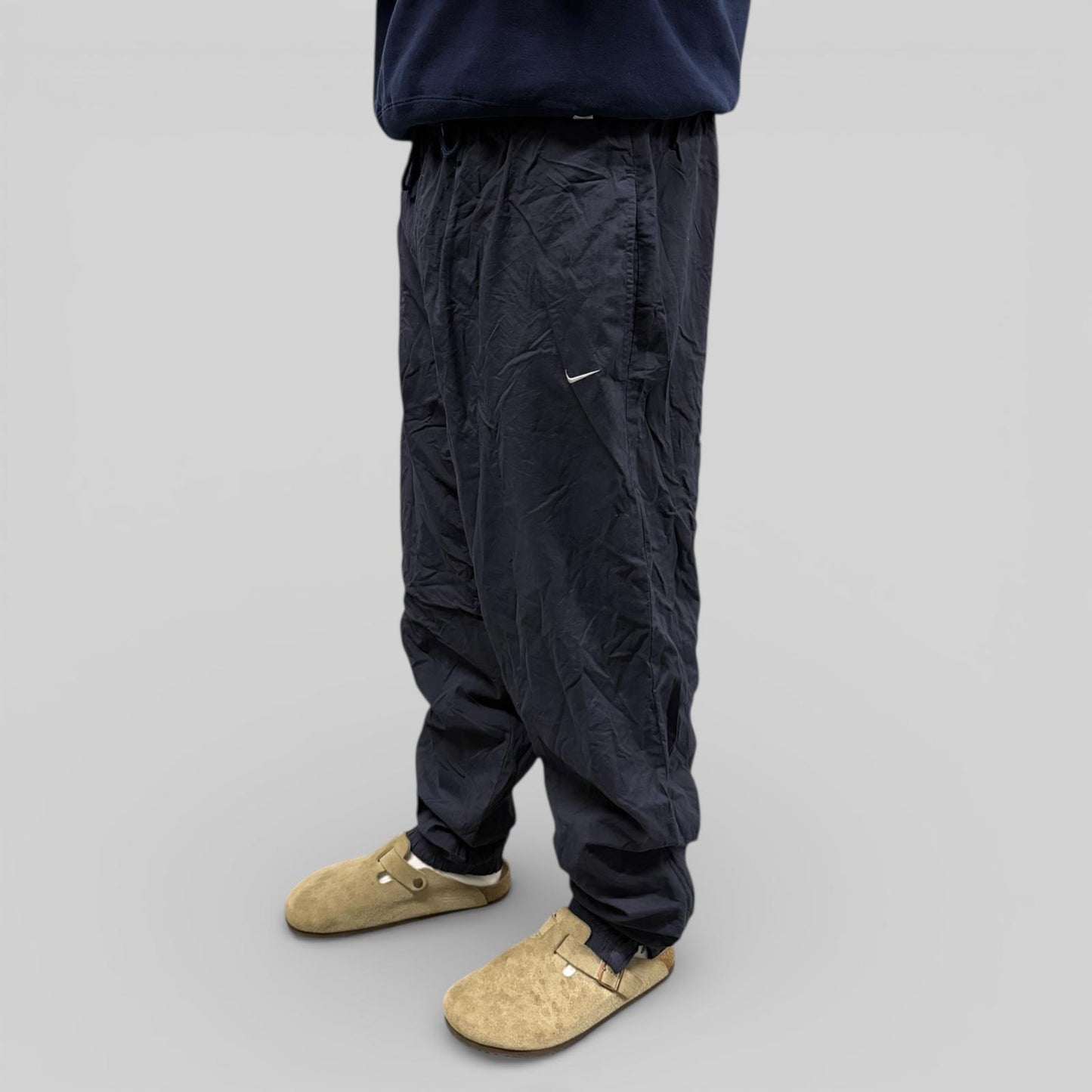 Vintage 90s Nike baggy track pants (L)