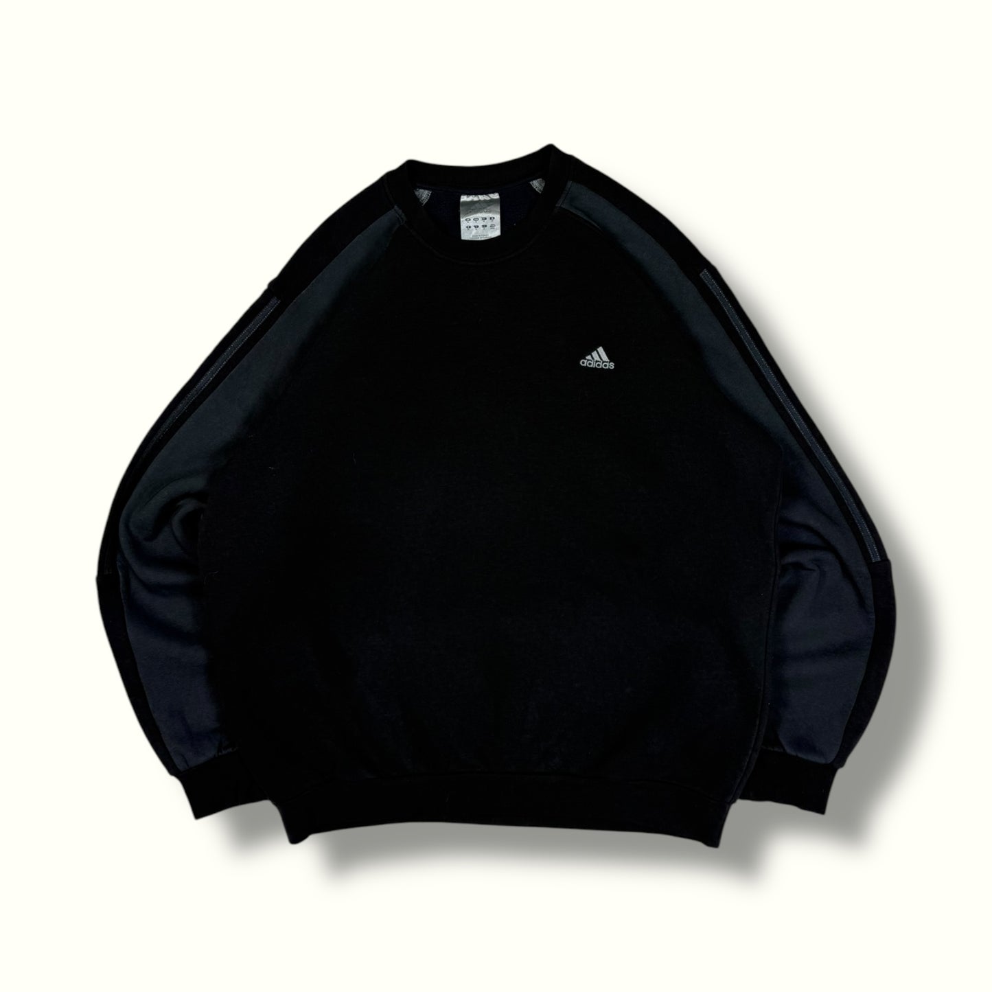 Vintage adidas small logo sweatshirt black