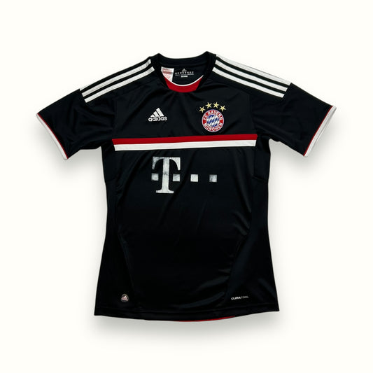 Bayern Munich 2011-12 adidas third shirt