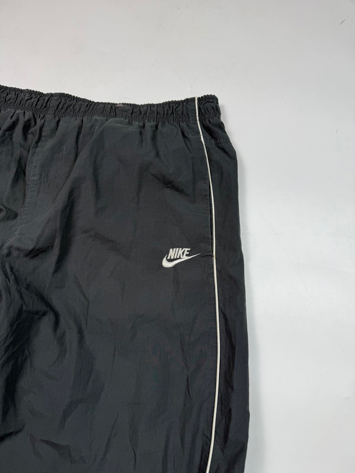 Vintage Nike baggy track pants (XL)