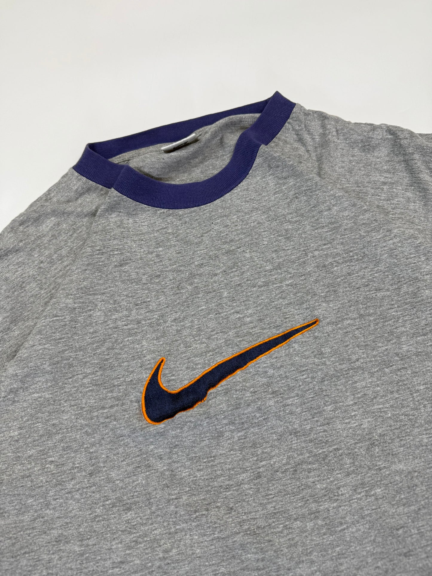 Vintage 90s Nike centre swoosh tee (M)