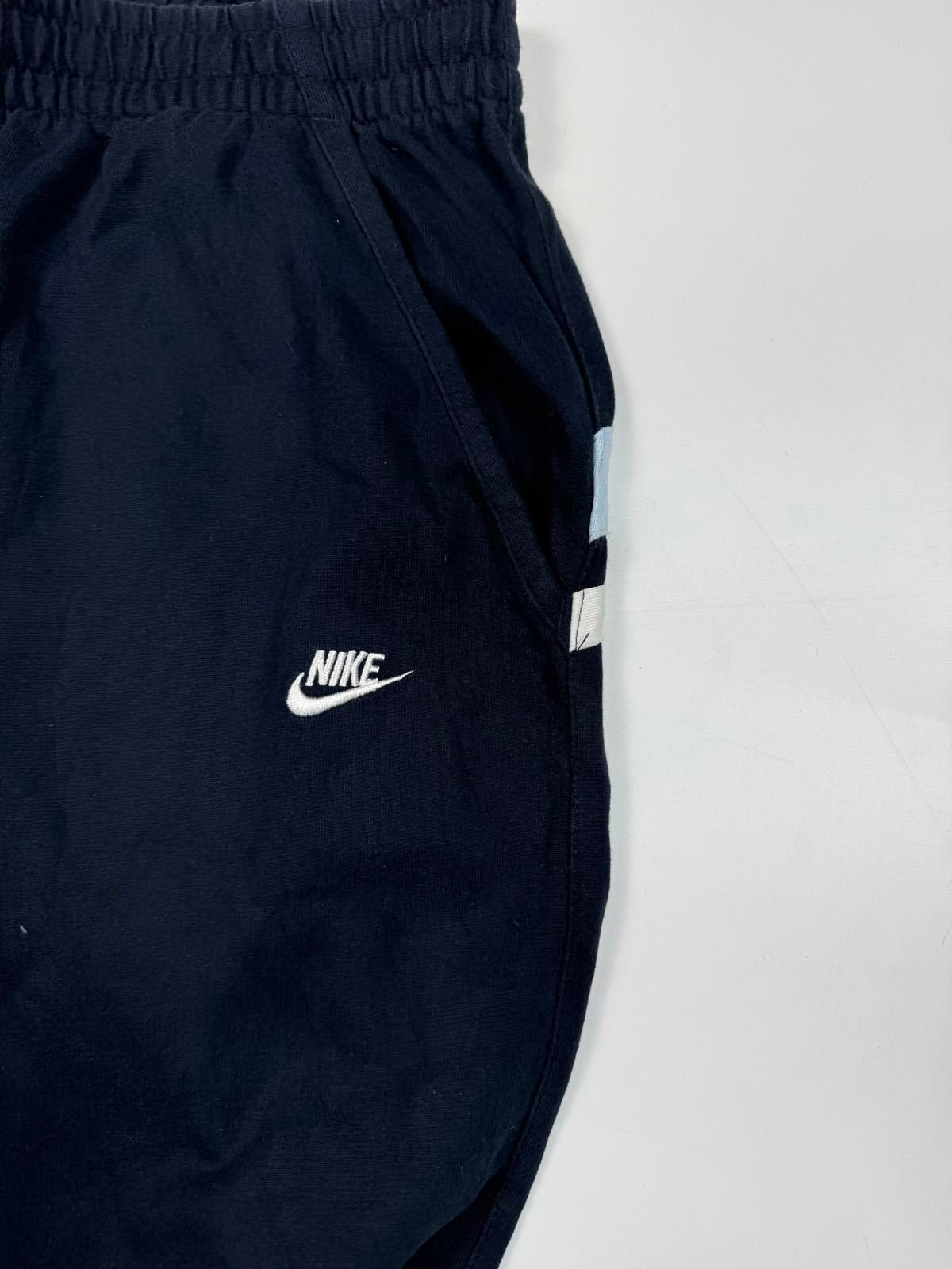 Vintage Nike baggy joggers (L)