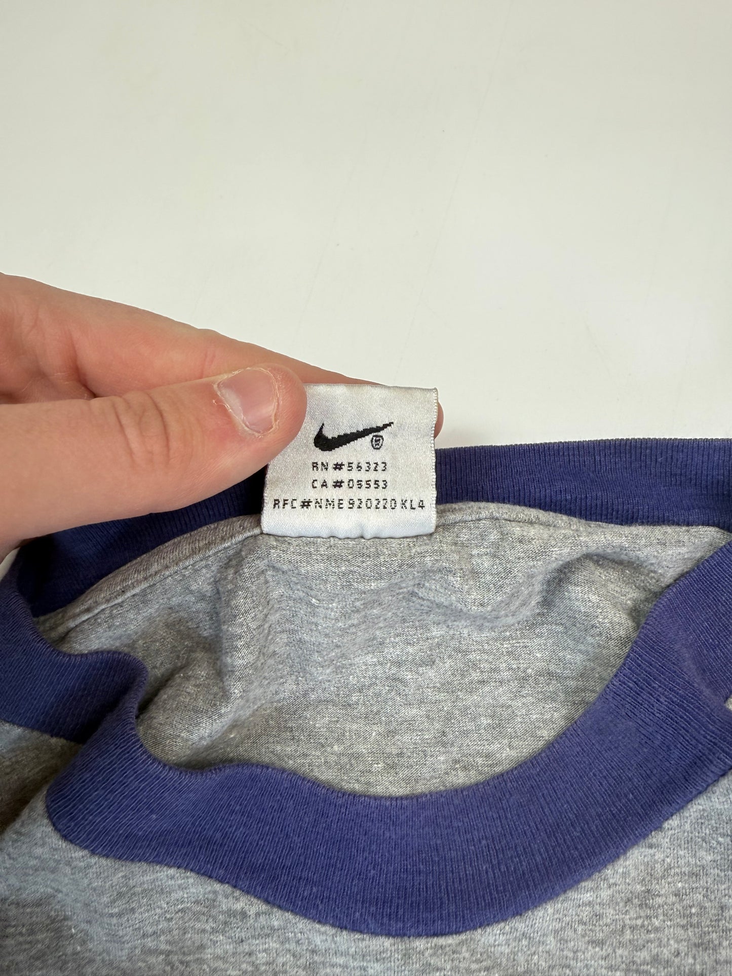 Vintage 90s Nike centre swoosh tee (M)