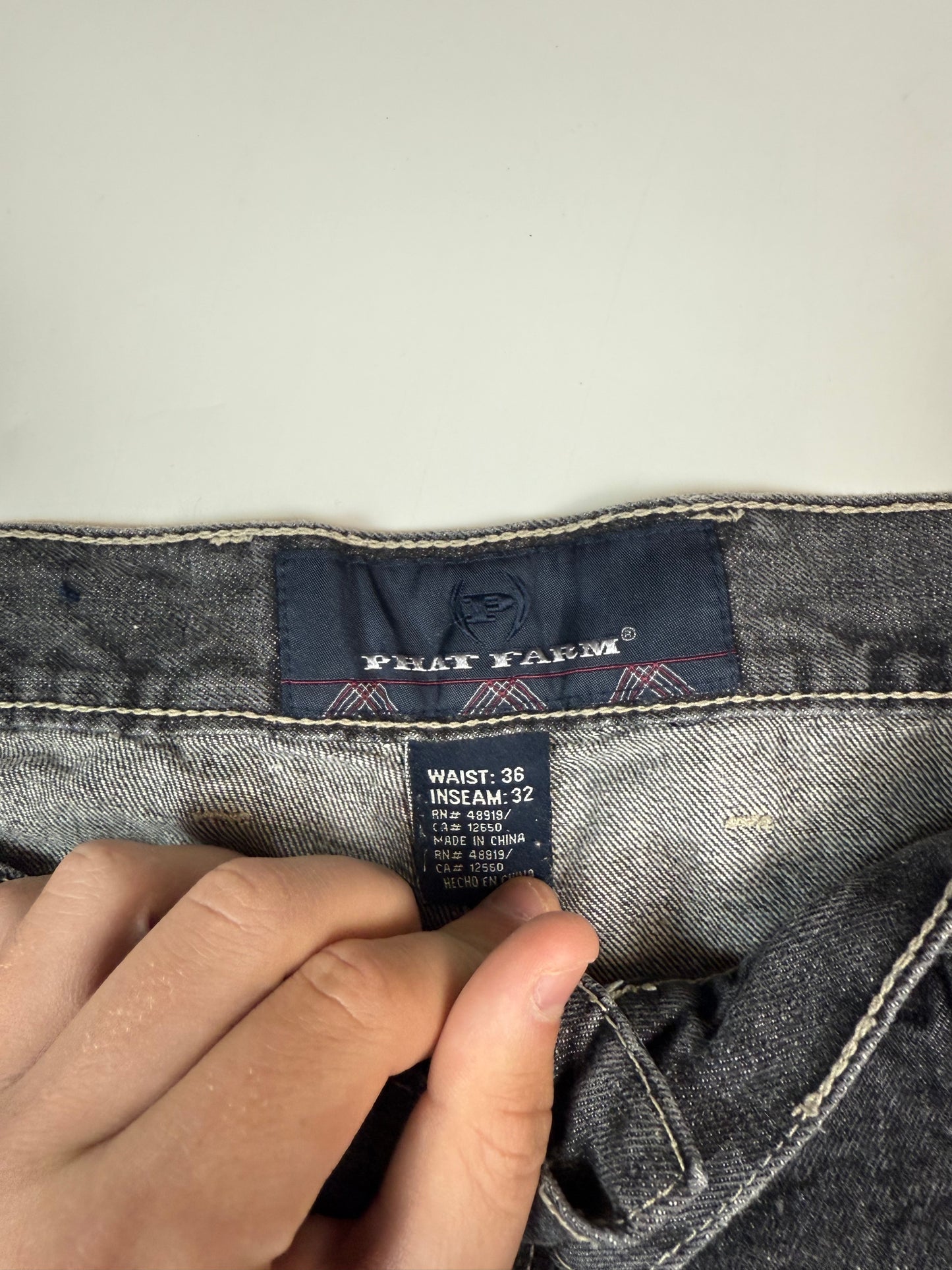 Vintage Y2K Phat Farm baggy jeans (W36)
