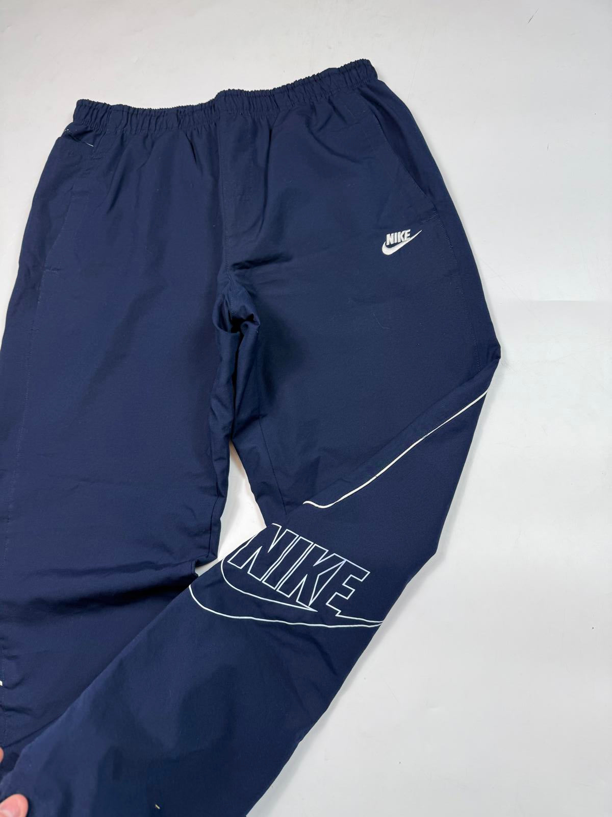 Vintage Nike baggy track pants (L)