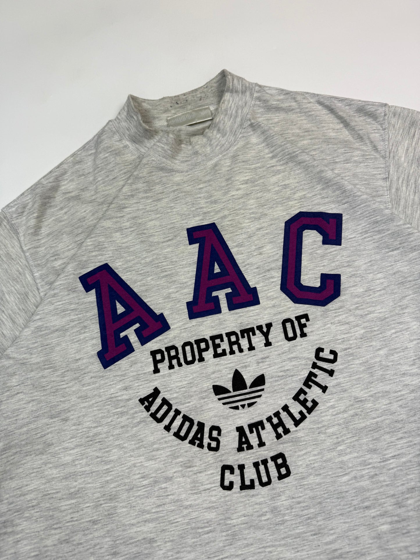 Vintage 90s Adidas AAC graphic tee (M)