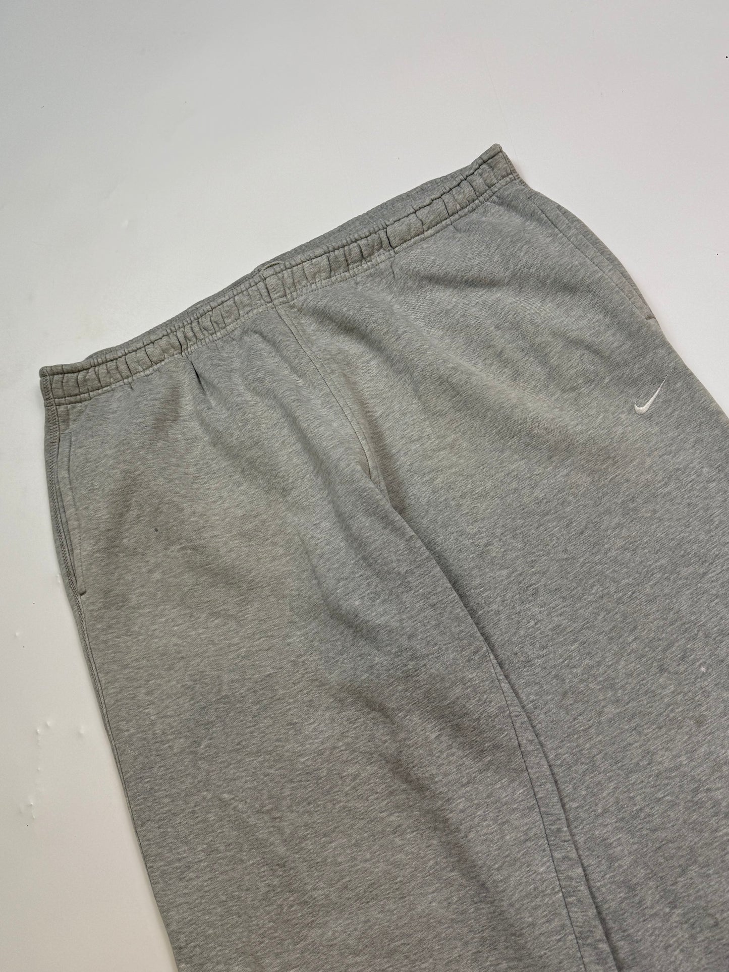 Vintage Nike baggy joggers (L)