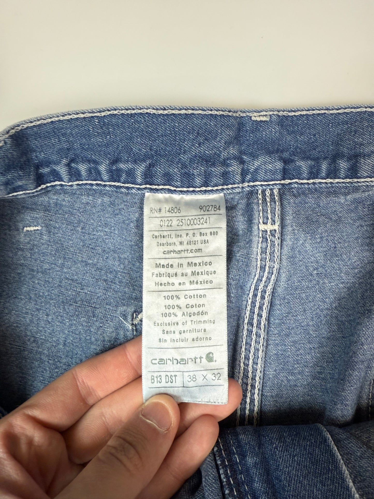 Carhartt baggy carpenter jeans (W38)