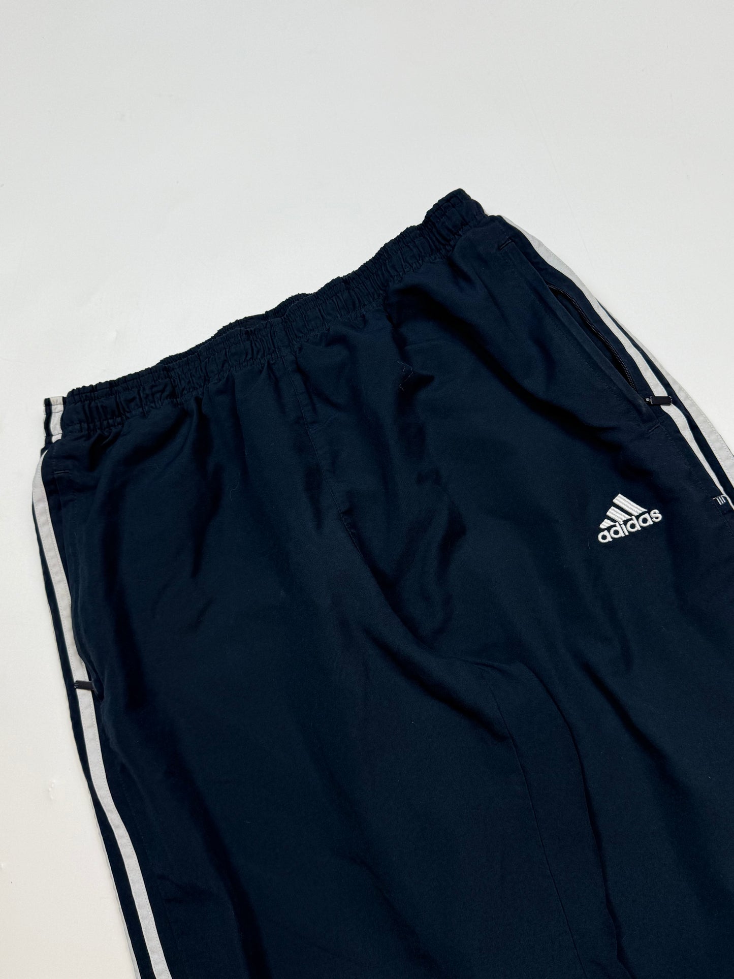 Vintage Adidas baggy track pants (L)