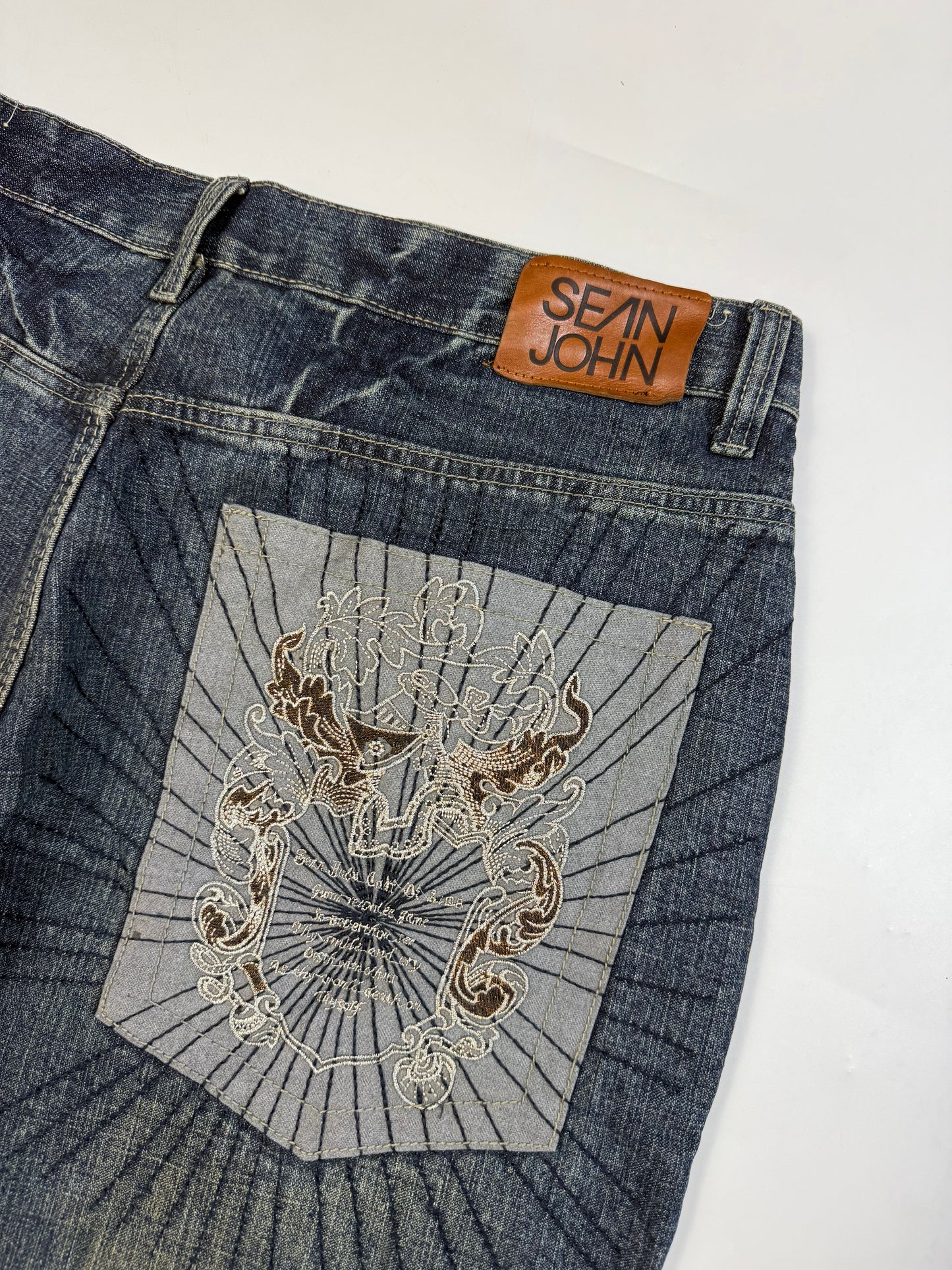 Vintage Y2K Sean John baggy jeans (W38)