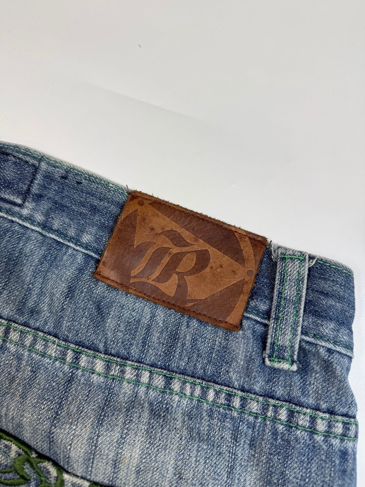 Vintage Y2K baggy hip hop jeans (W38)