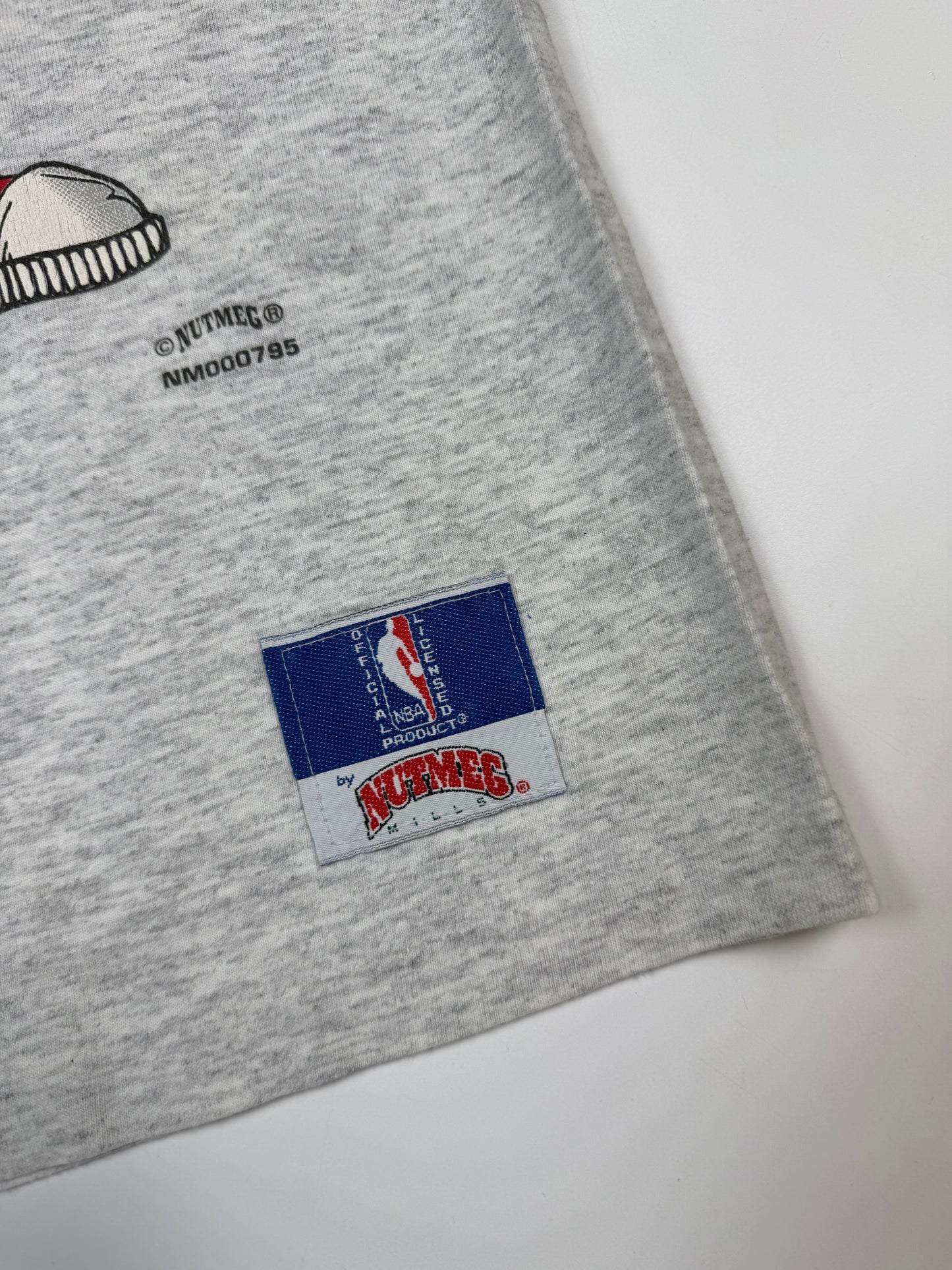 Vintage 90s Nutmeg Chicago Bulls graphic tee (S)