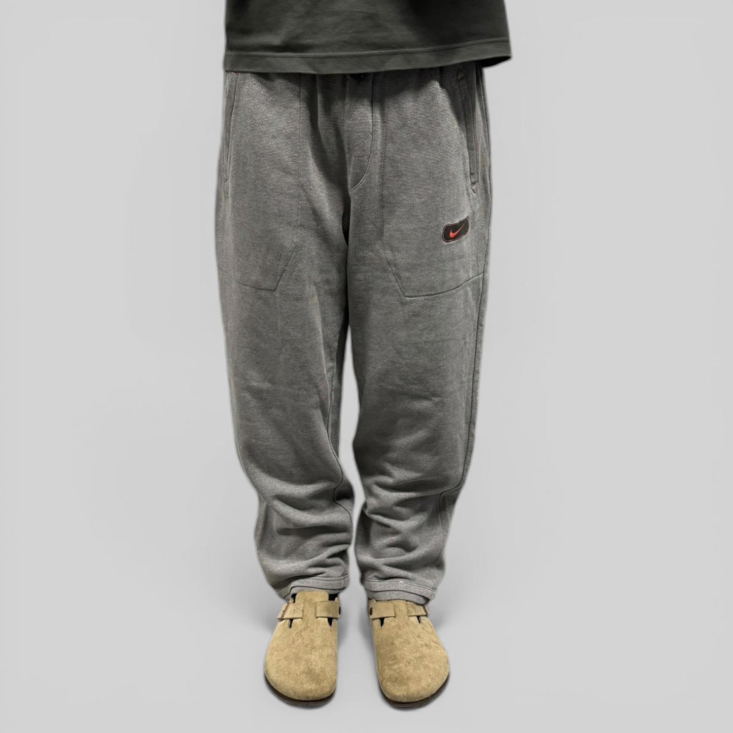 Vintage 90s Nike baggy joggers (L)