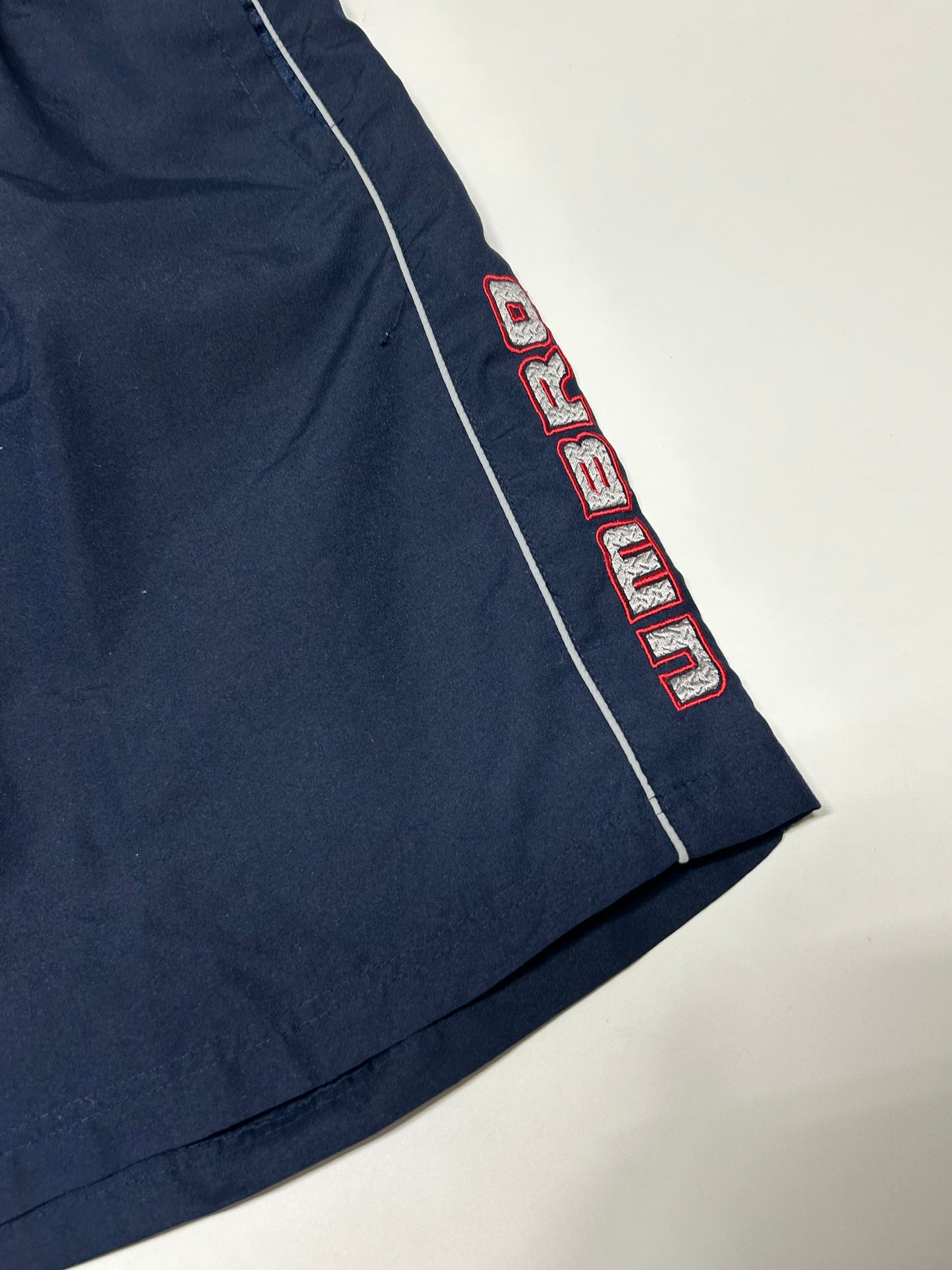 Vintage Umbro spell out shorts (XL)
