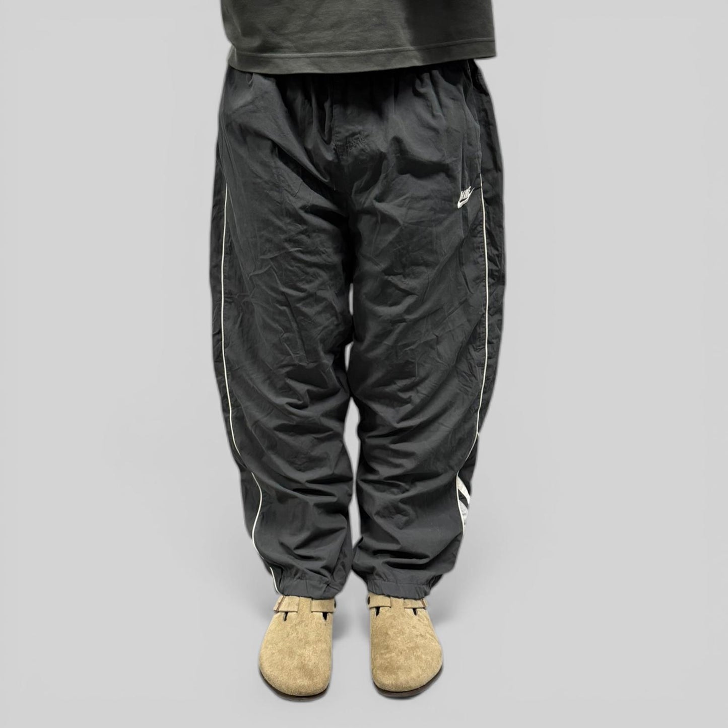 Vintage Nike baggy track pants (XL)