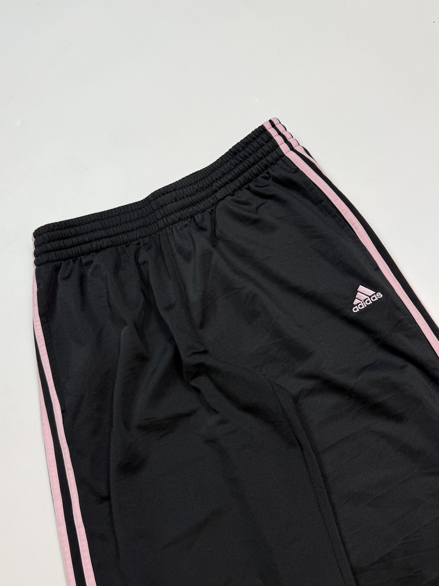 Vintage Adidas baggy track pants (M)
